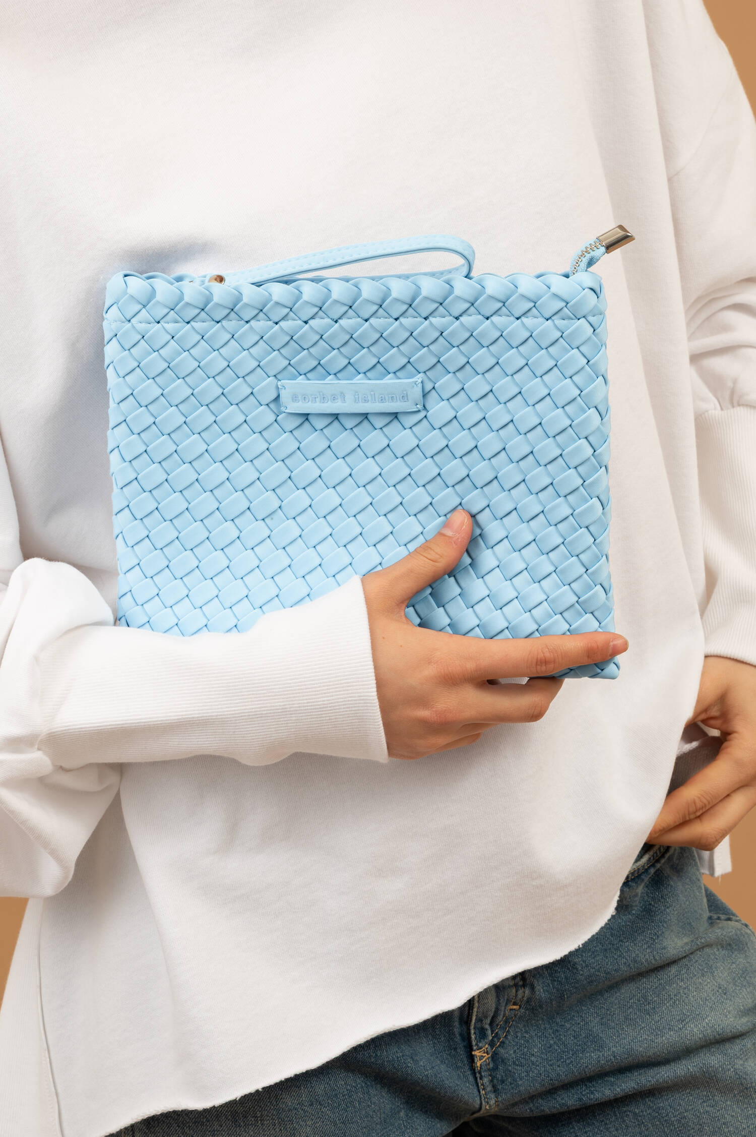 Neopren Clutch in Hellblau