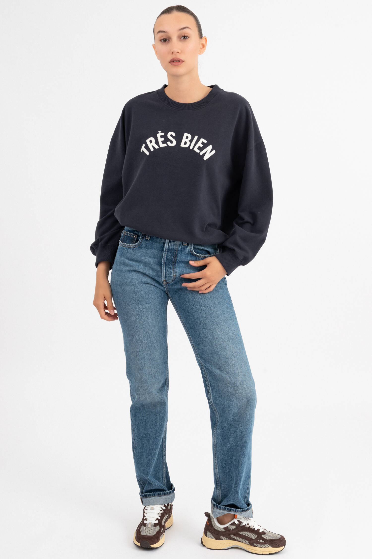 Sweater TRES BIEN in Navy Sweater TRES BIEN in Navy