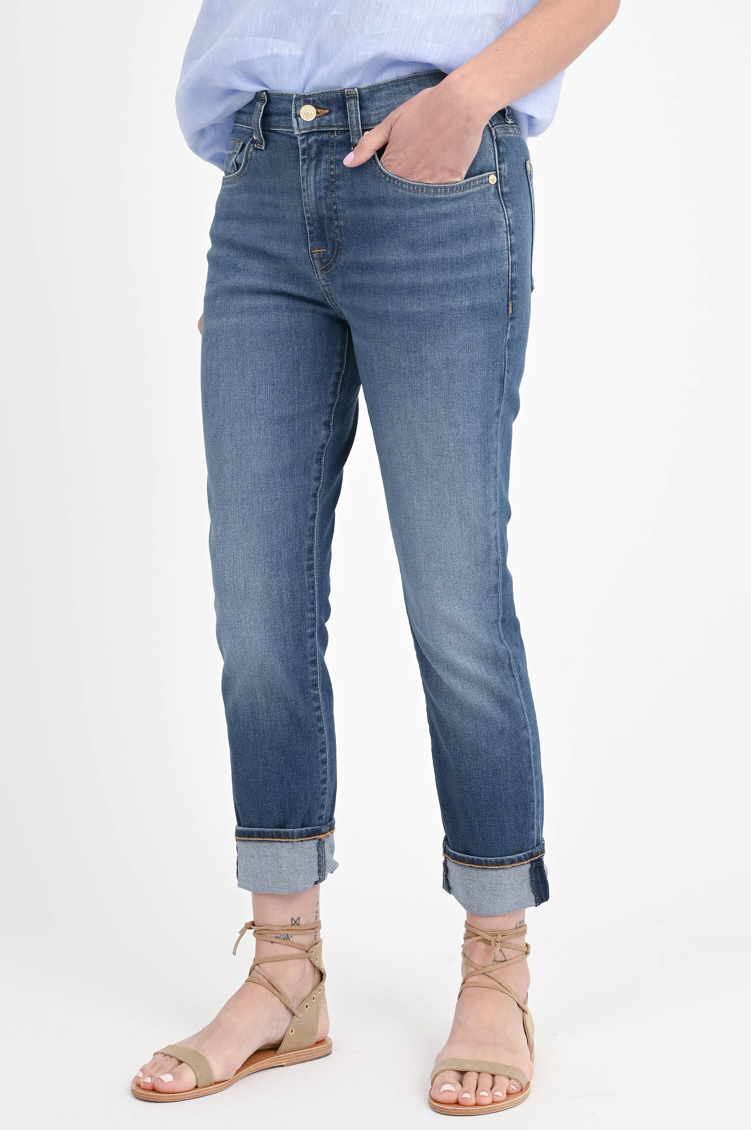 Relaxed Jeans mit Umschlag in Dunkelblau