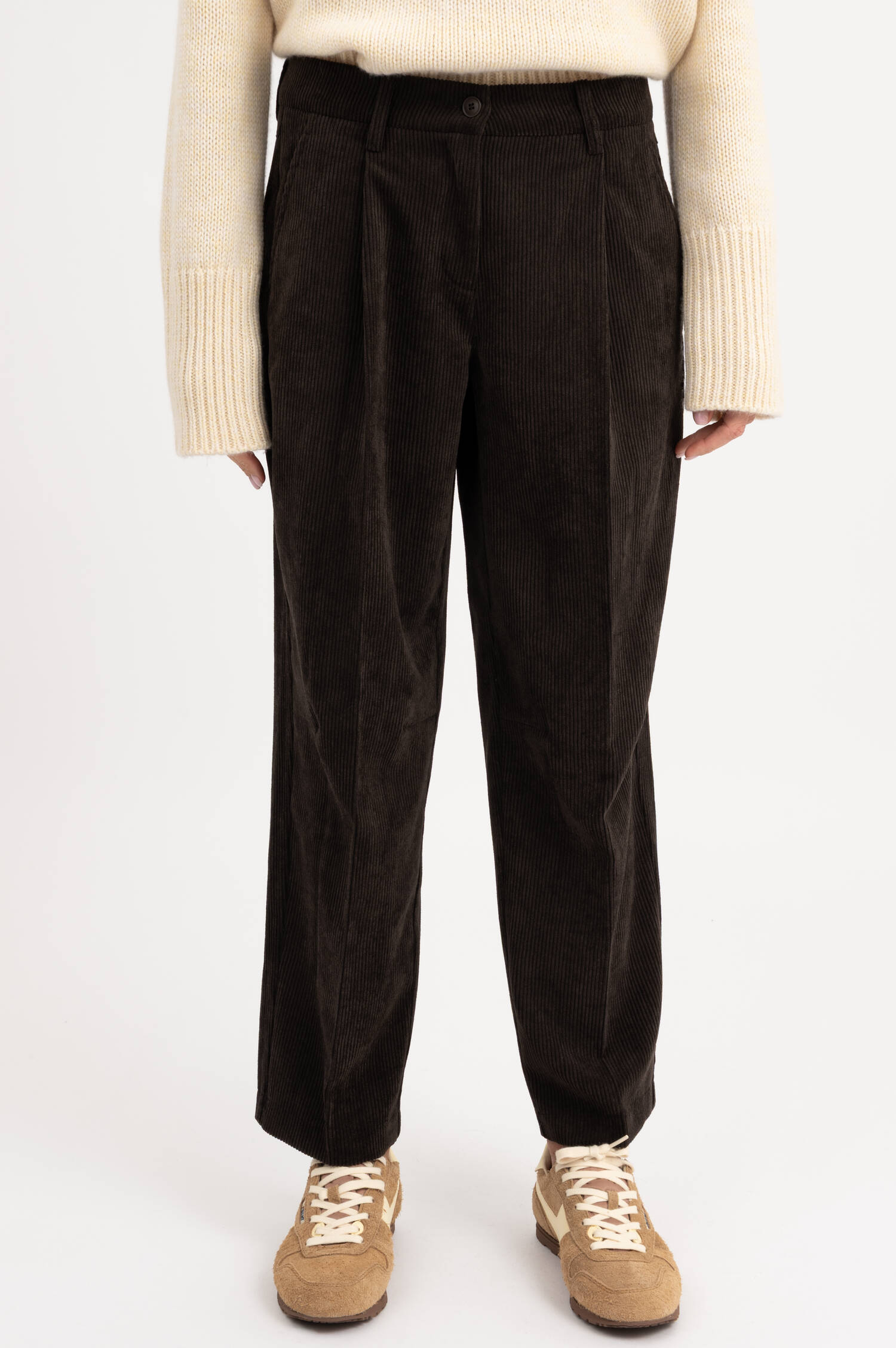 Cord Bundfaltenhose ORTENSIA in Braun Cord Bundfaltenhose ORTENSIA in Braun