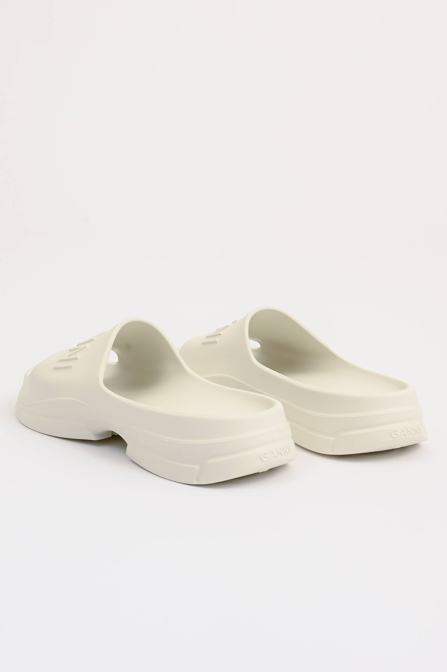 Pantolette POOL in Weiß Pantolette POOL in Weiß