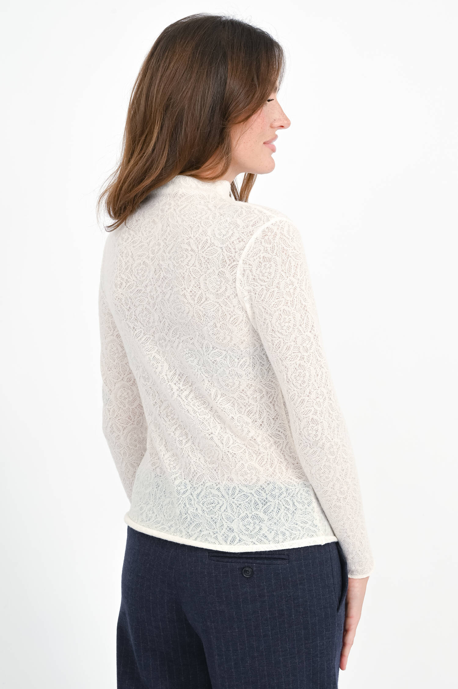 Longsleeve mit floralem Muster in Creme Longsleeve mit floralem Muster in Creme
