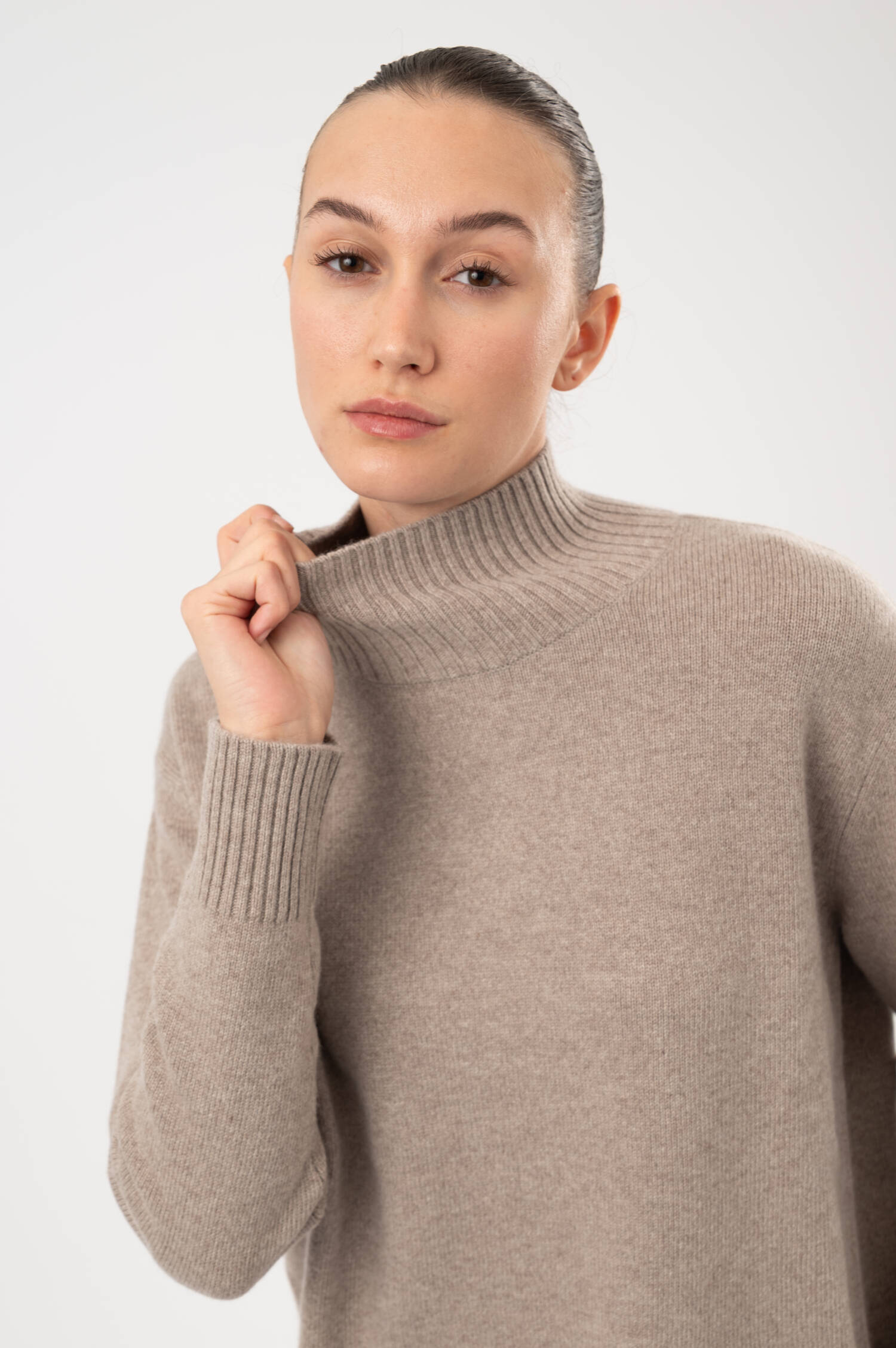 Chashmere-Pullover in beige