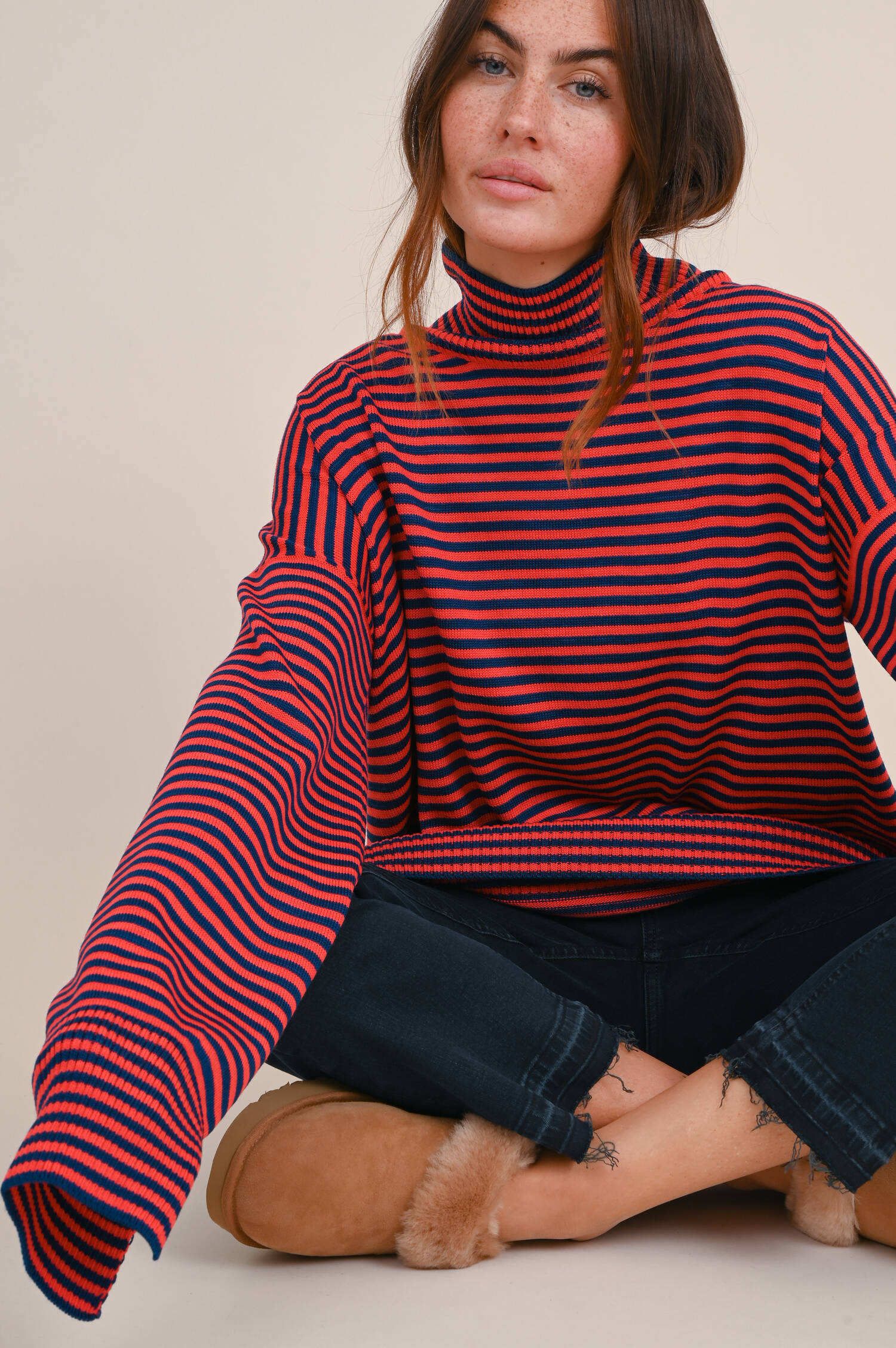 Pullover aus Merinowolle in Navy/Rot gestreift