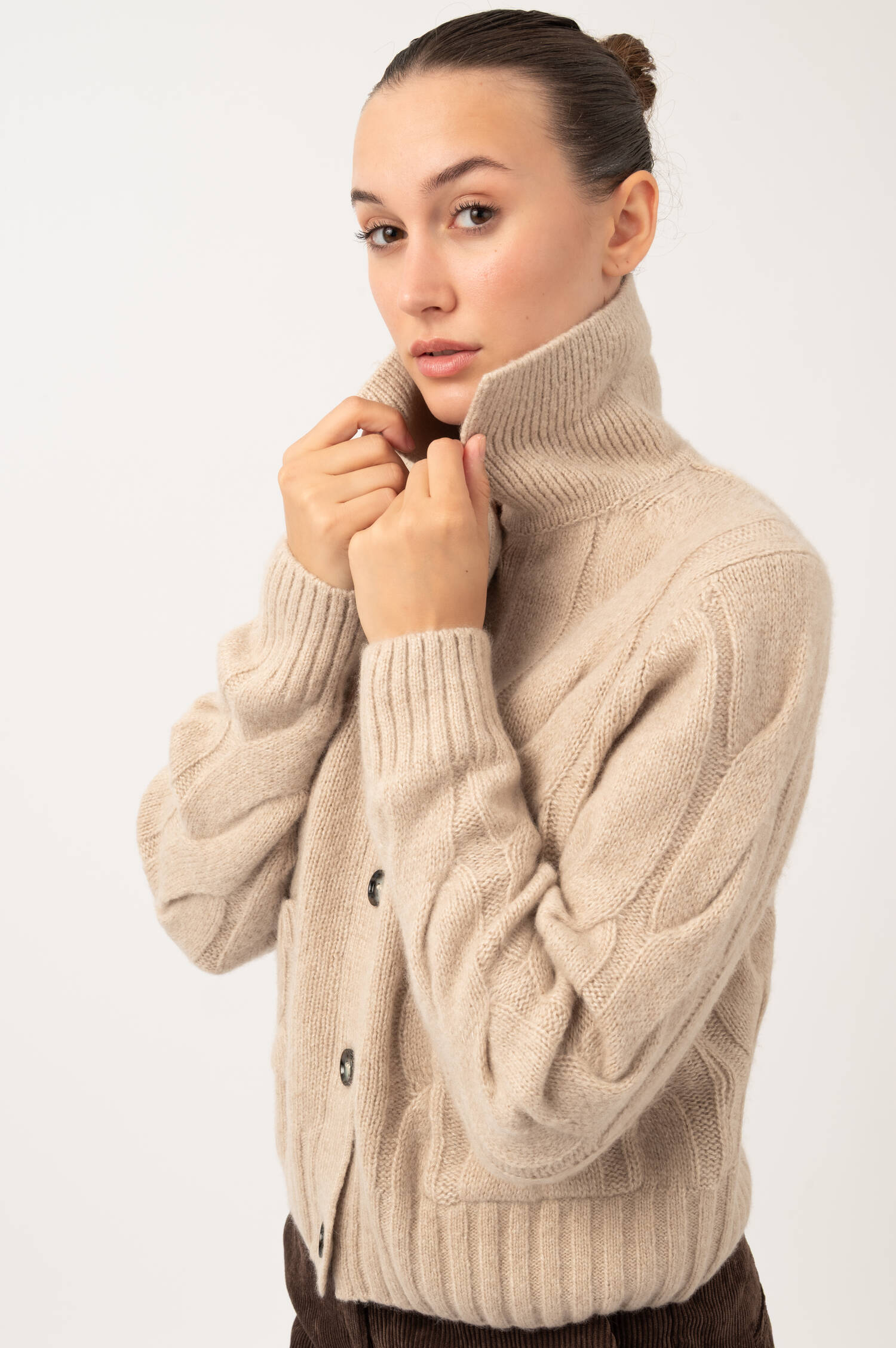 Cashmere-Seiden Zopfstrick Cardigan in Beige