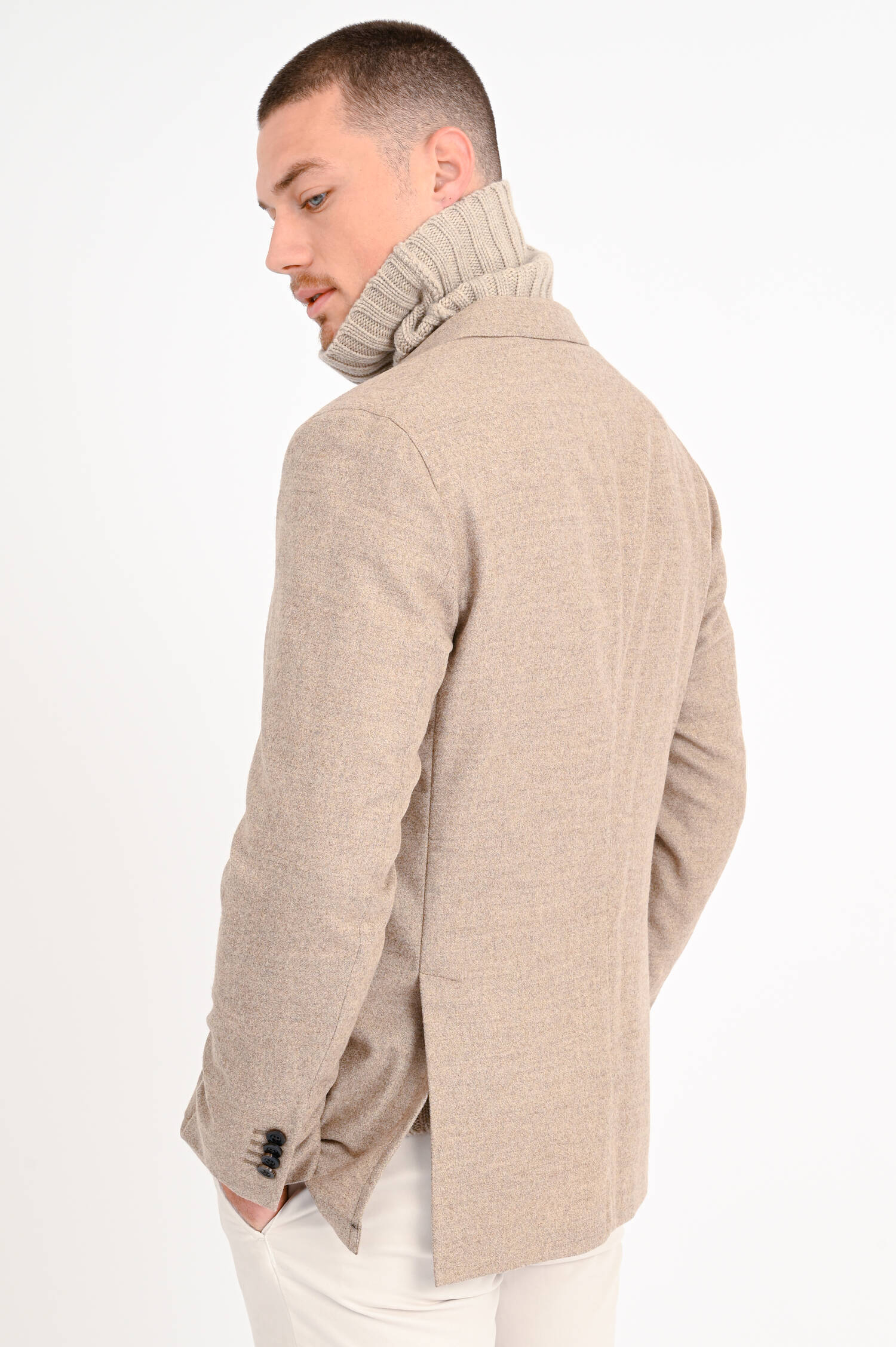 Sakko mit doppelter Knopfleiste in Beige Sakko mit doppelter Knopfleiste in Beige