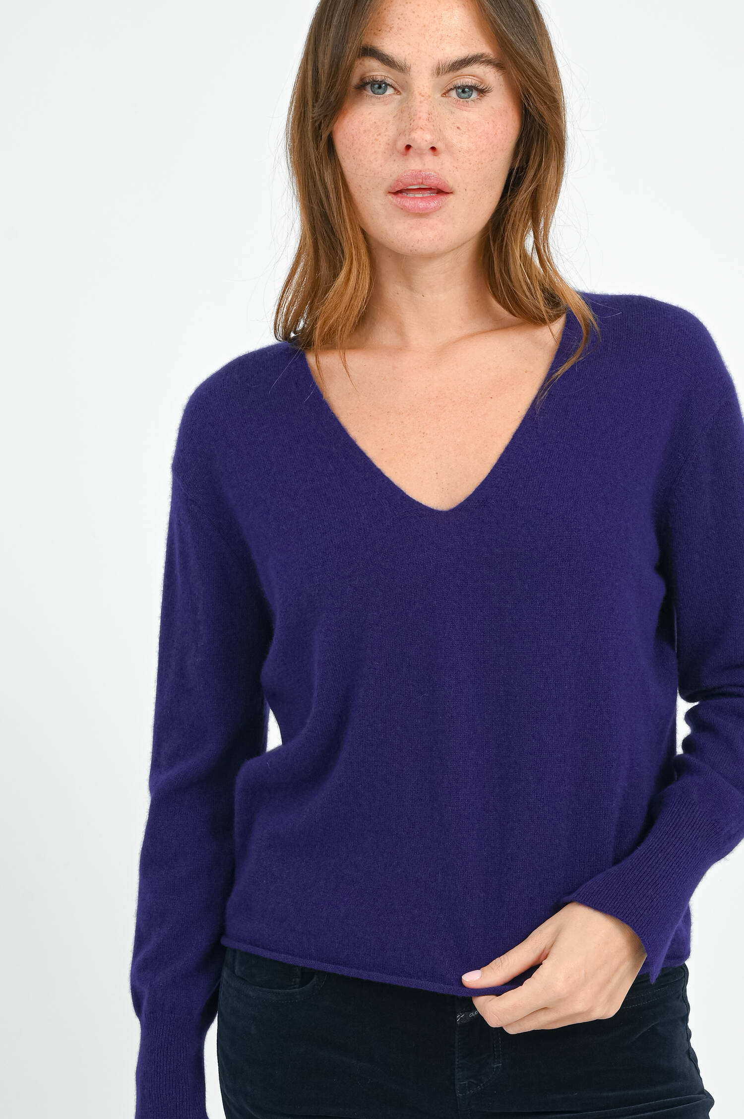 Cashmere-Pullover mit V-Neck in Kobaltblau Cashmere-Pullover mit V-Neck in Kobaltblau