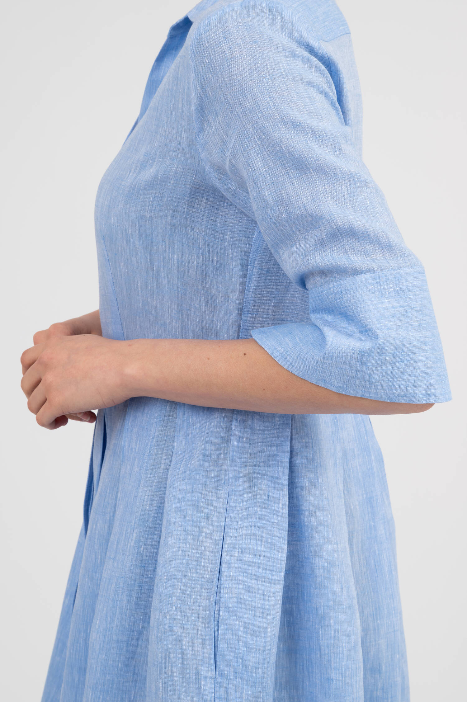 Leinenblusenkleid AISHA mit Bundfalten in Hellblau