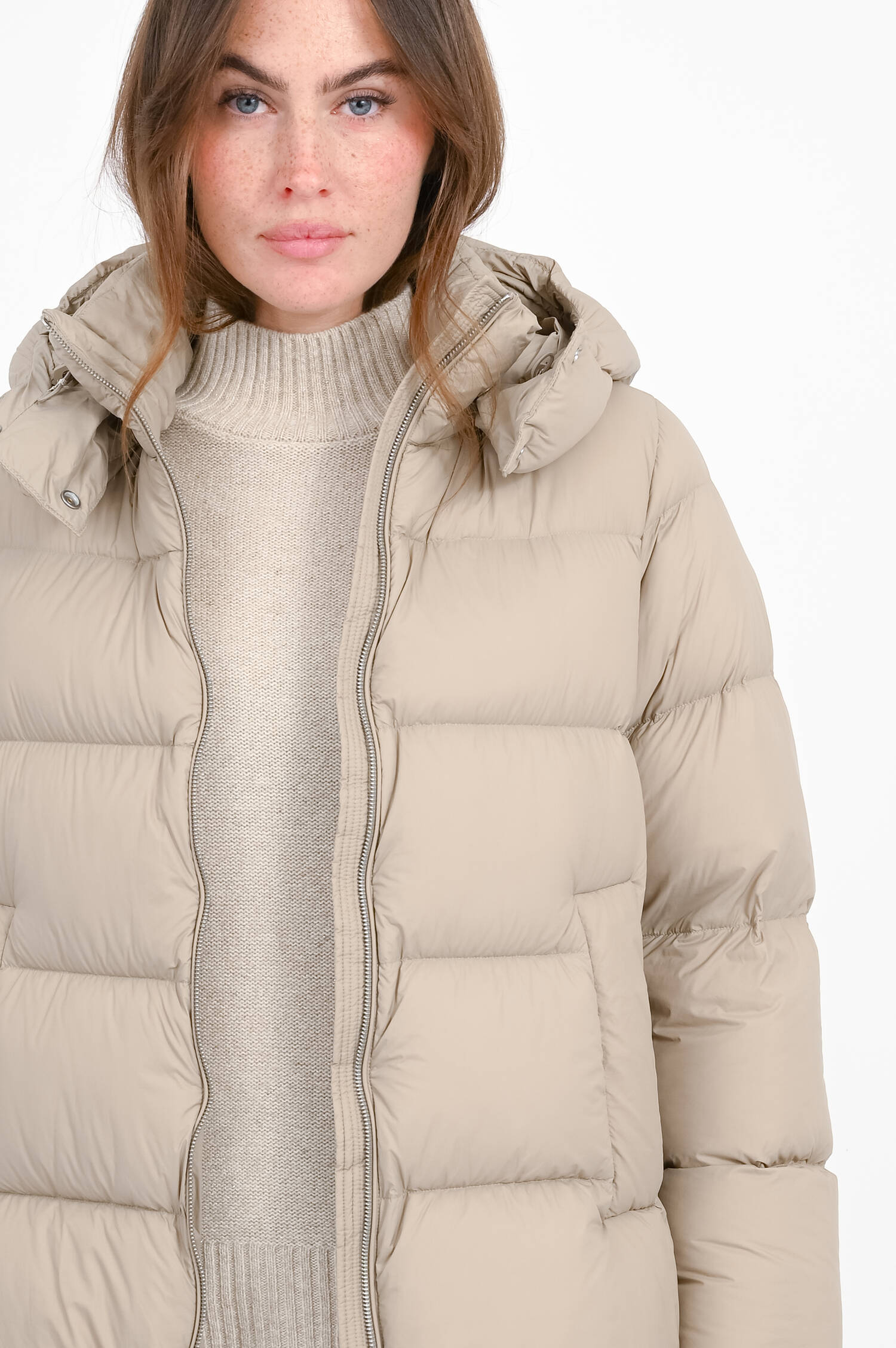 Daunen-Kurzmantel in Camel Daunen-Kurzmantel in Camel