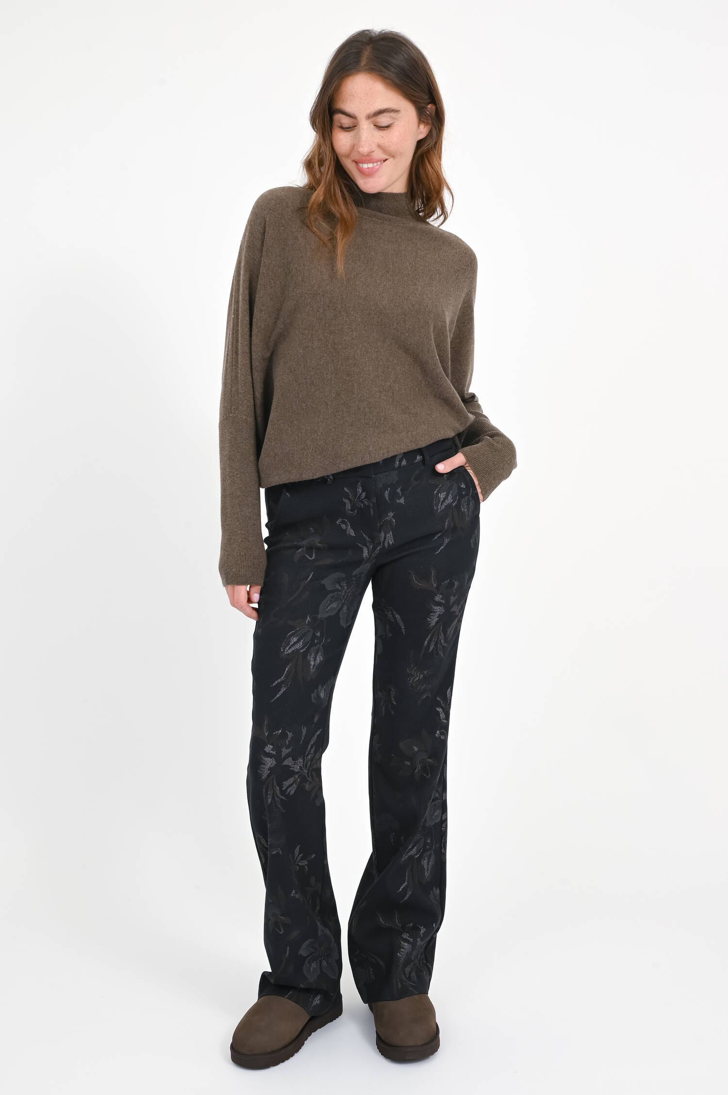 Hose mit floralem Muster in Brown Hose mit floralem Muster in Brown