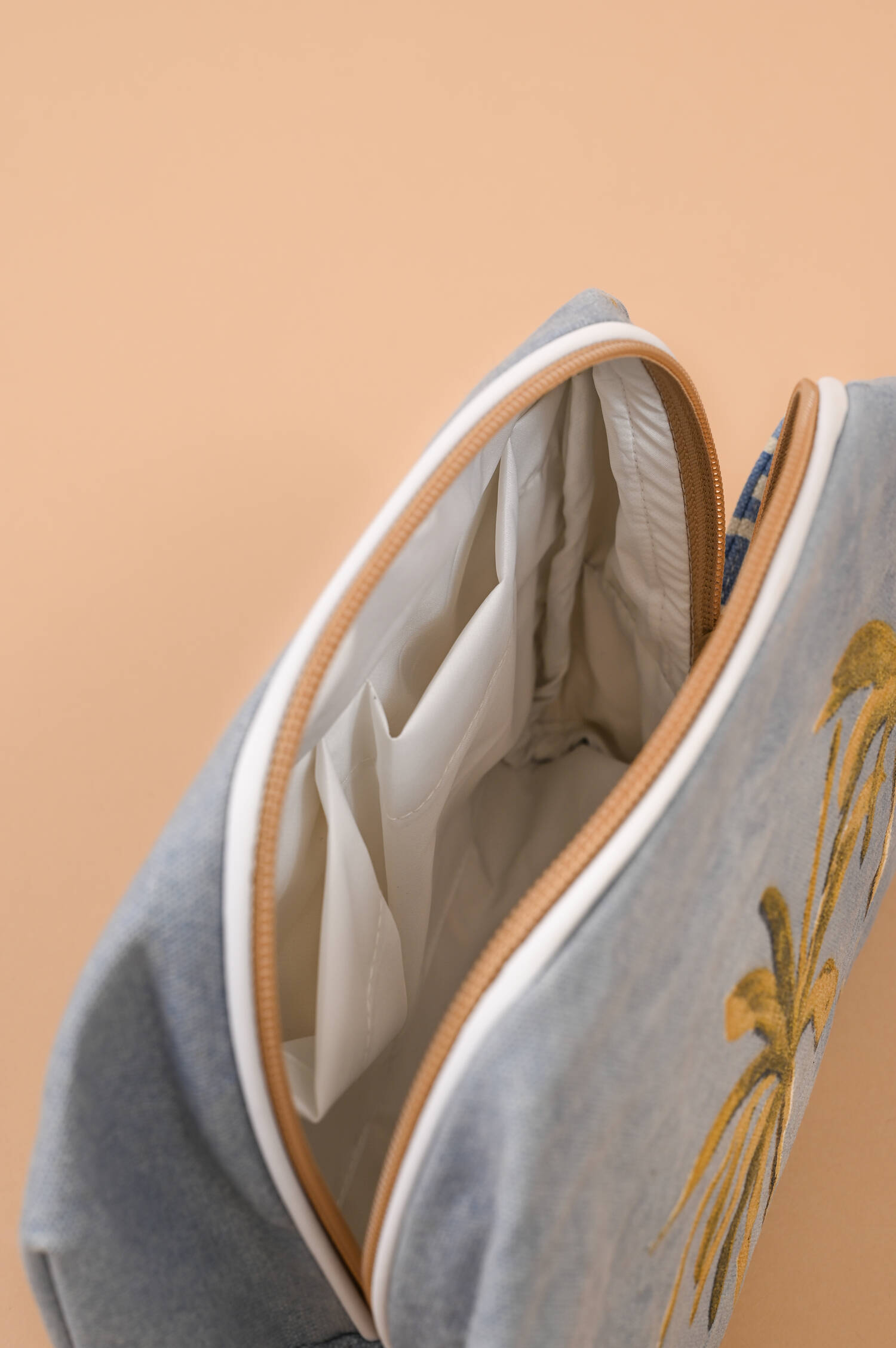 Necessaire in Palm Blue