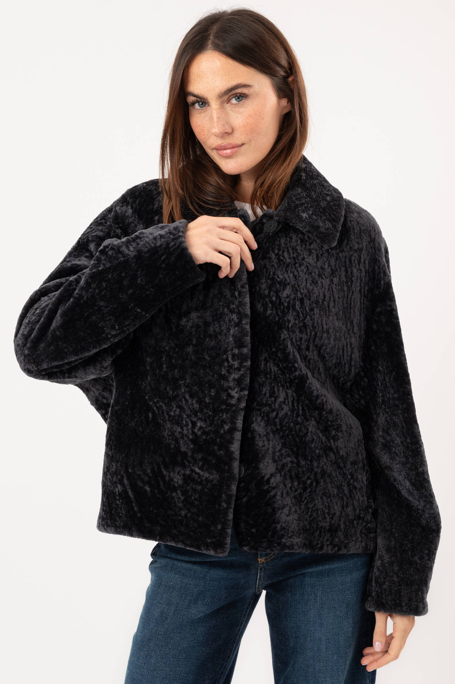 Lammfell-Curly-Jacke in Anthrazit Lammfell-Curly-Jacke in Anthrazit