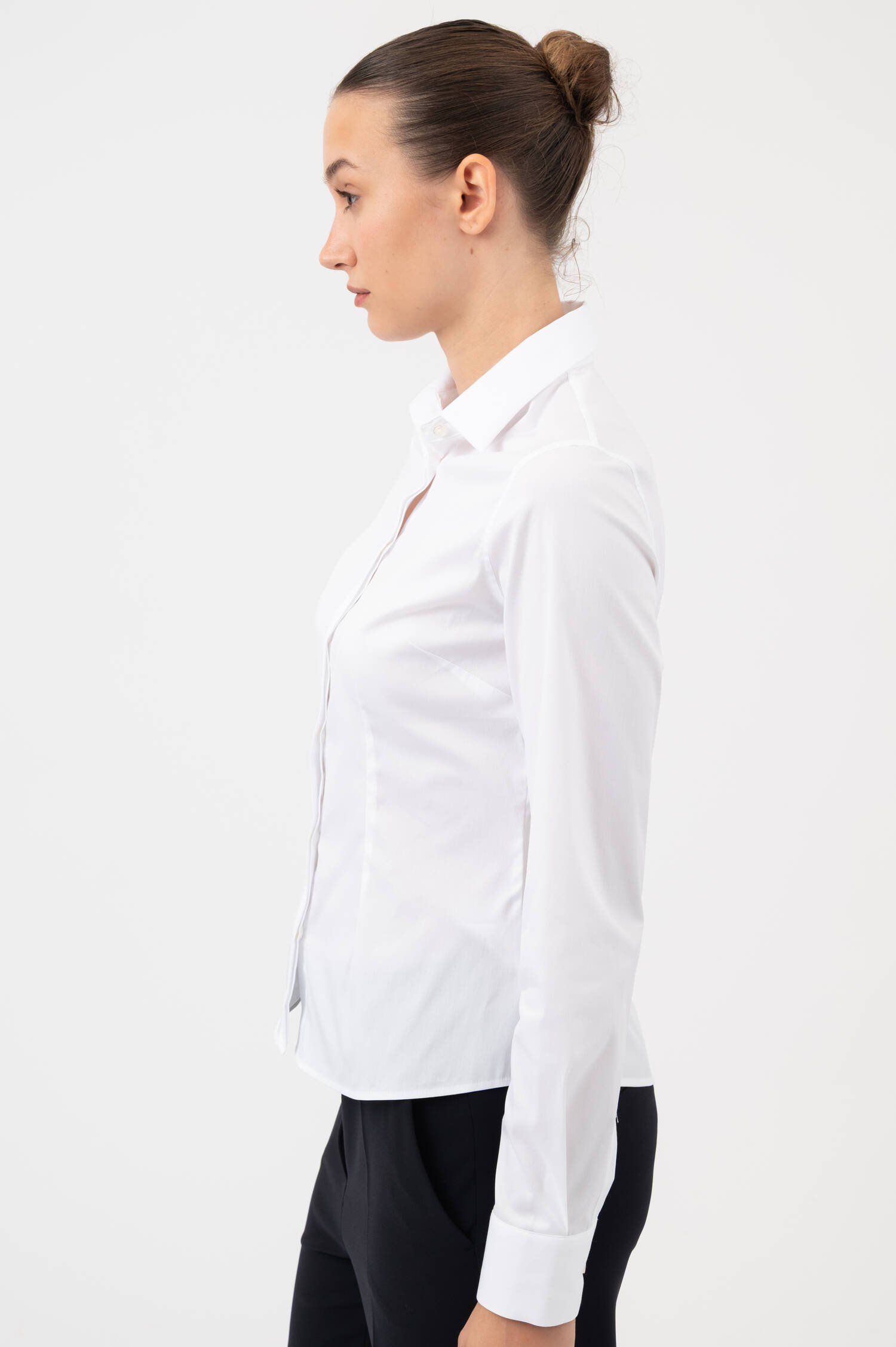 Taillierte Bluse in Weiß