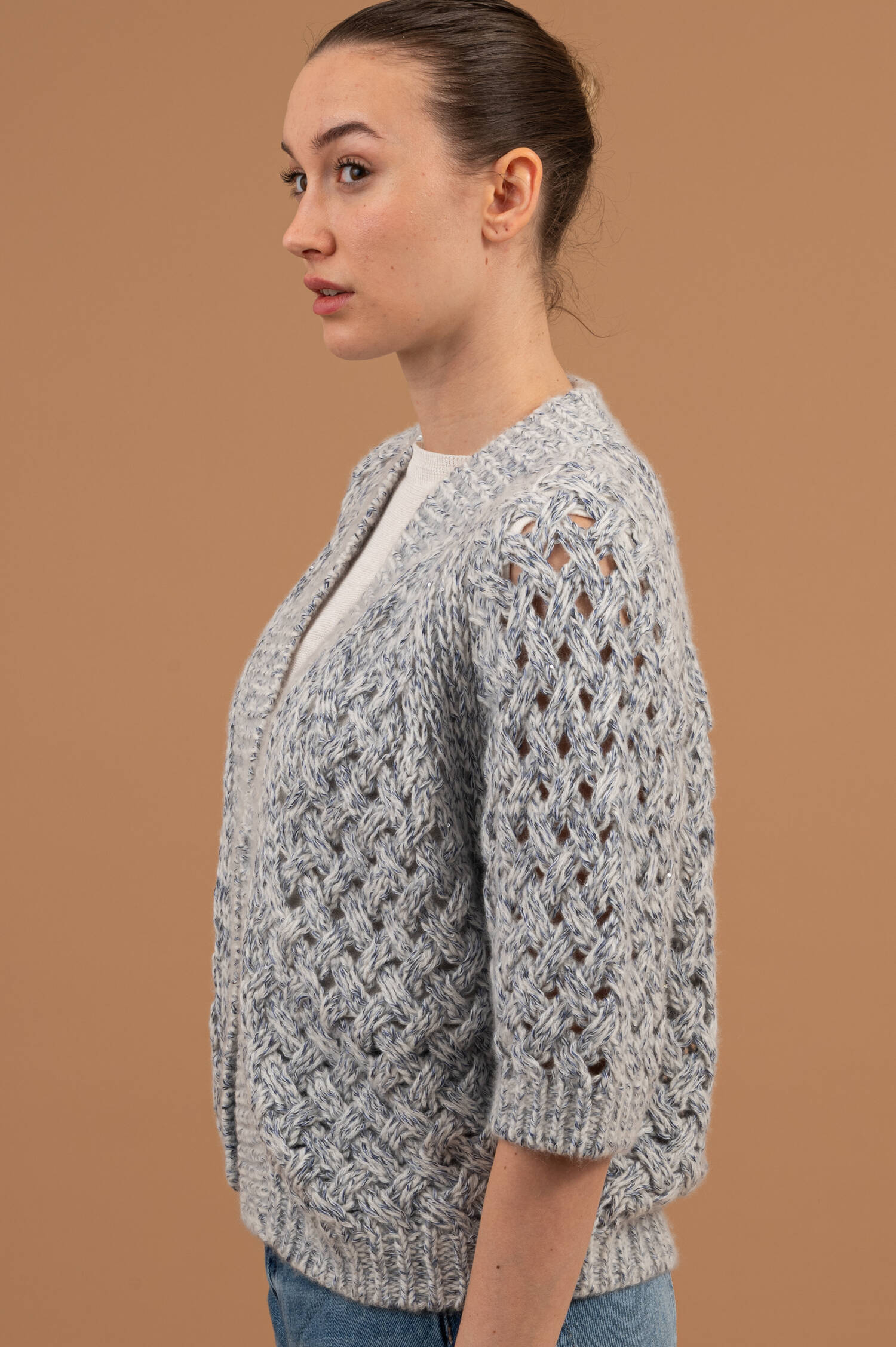 Groblochstrickweste mit Pailletten in Weiß/Blau