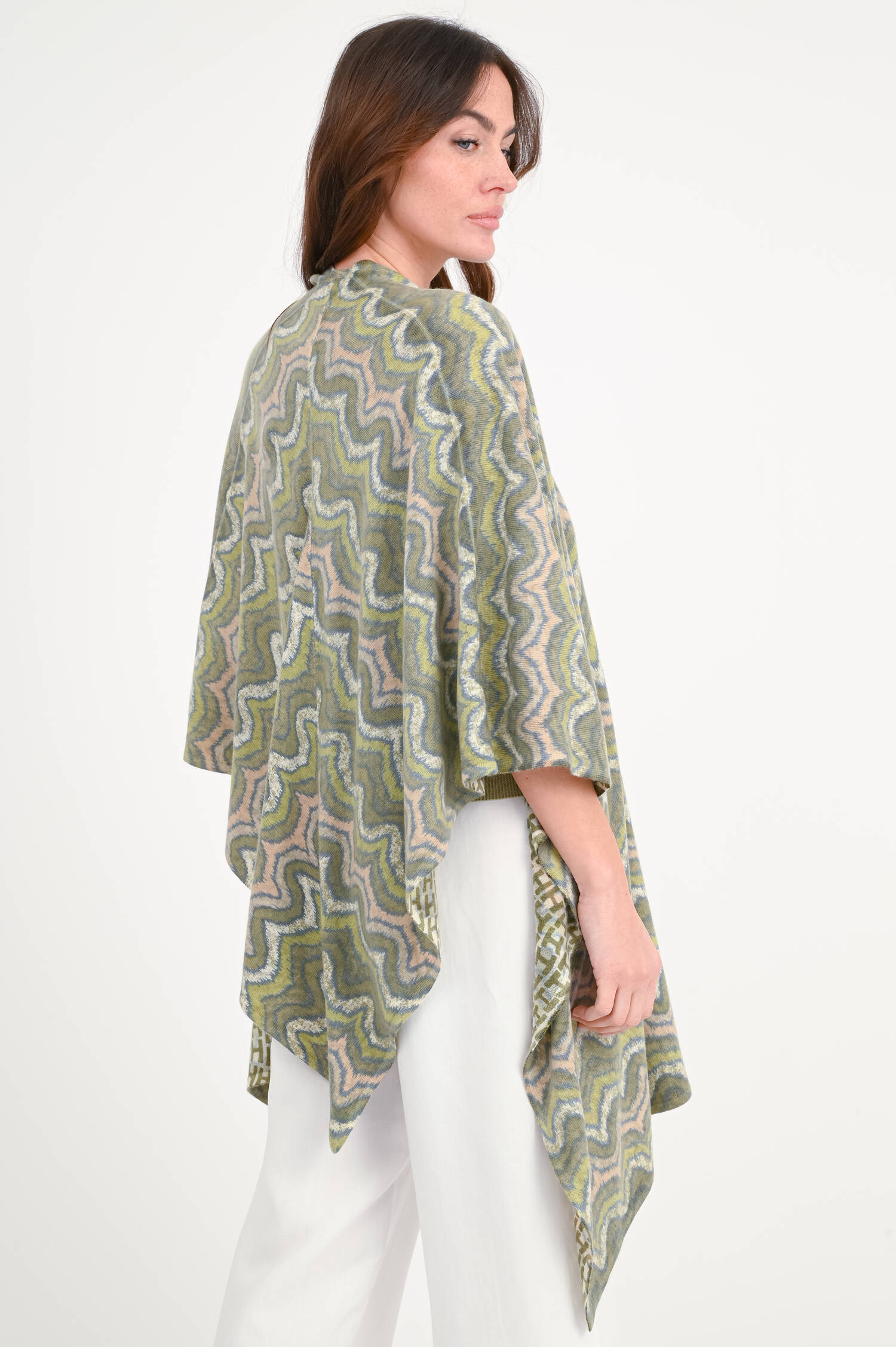 Cashmere-Cape in Grün/Multicolor gemustert Cashmere-Cape in Grün/Multicolor gemustert