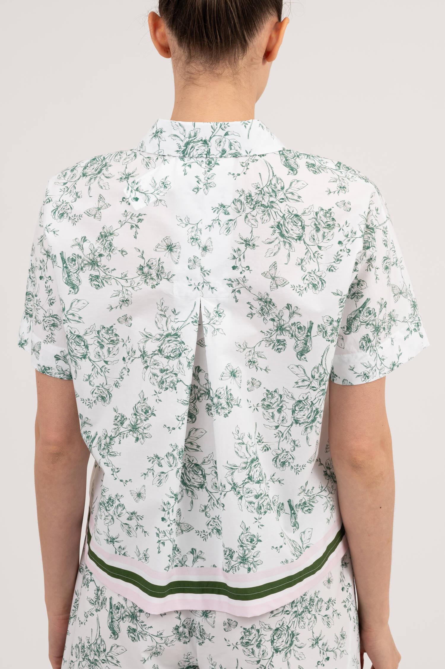 Bluse mit Blumen-Print in Weiß/Grün