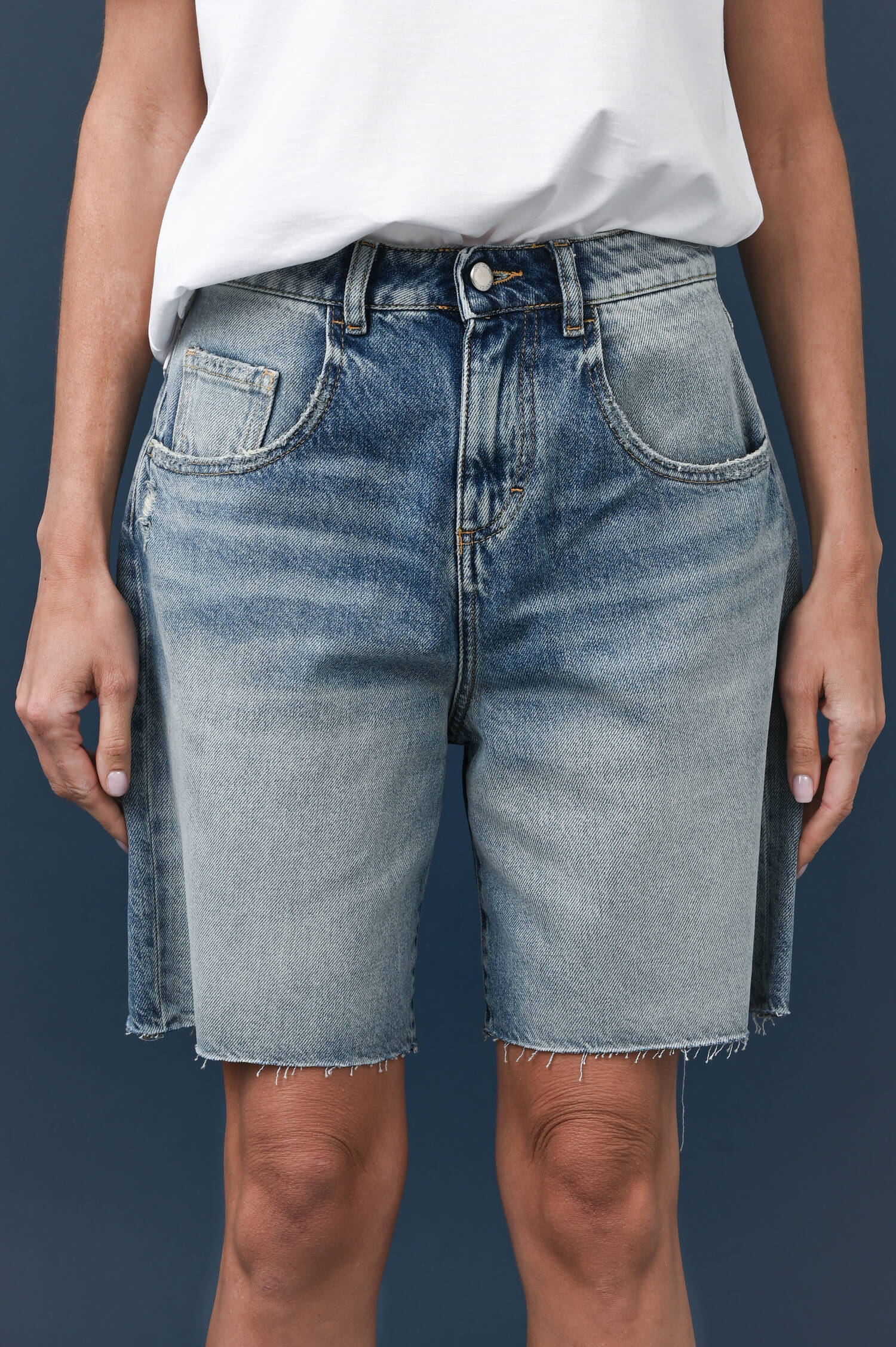 Denim Bermudashorts LEA in Smoke Blue