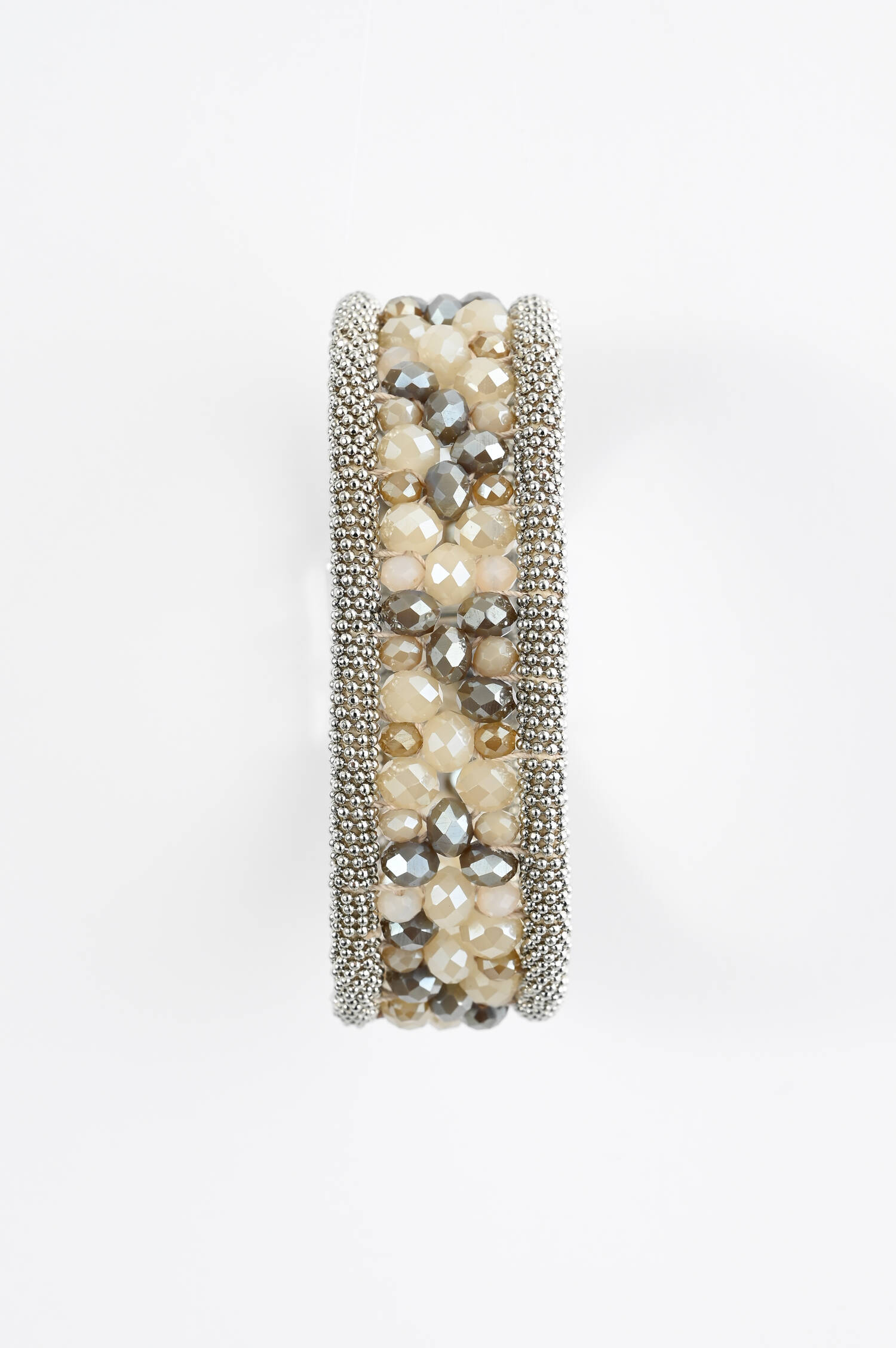 Mehrreihiges Perlenarmband in Opal White Mehrreihiges Perlenarmband in Opal White