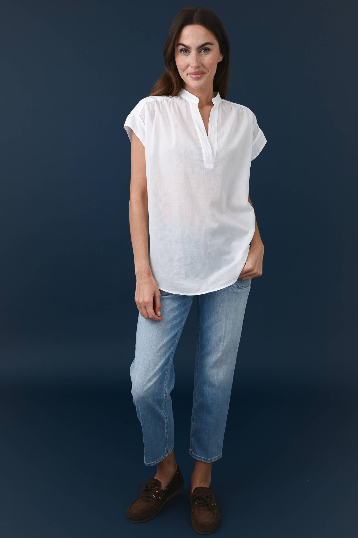 Luftige Kurzarm Schlupfbluse in Weiß