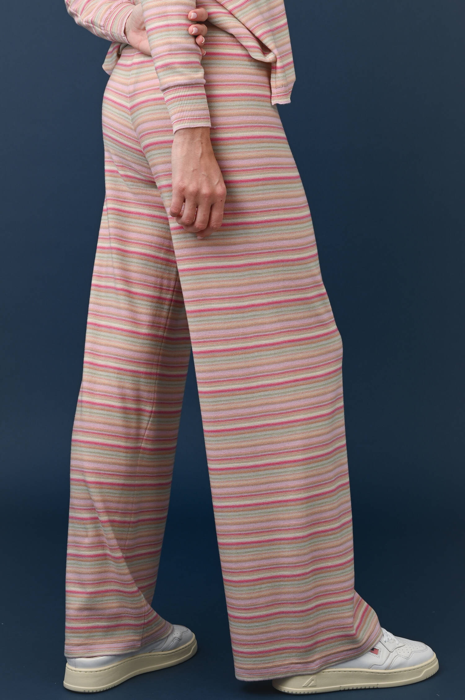 Schlupfhose aus Wolle in Rose gemustert