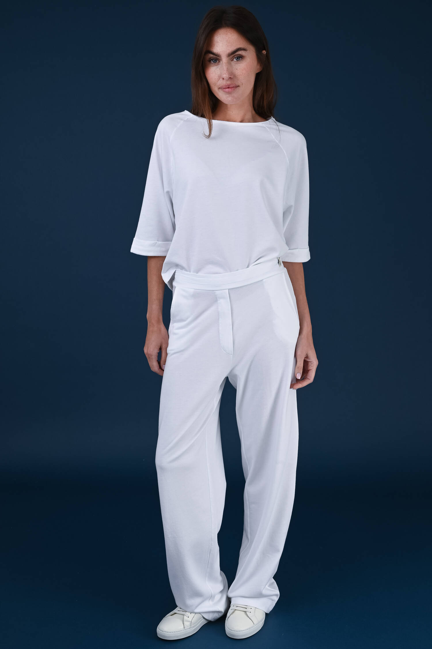 Schlupfhose mit geradem Bein in Weiß