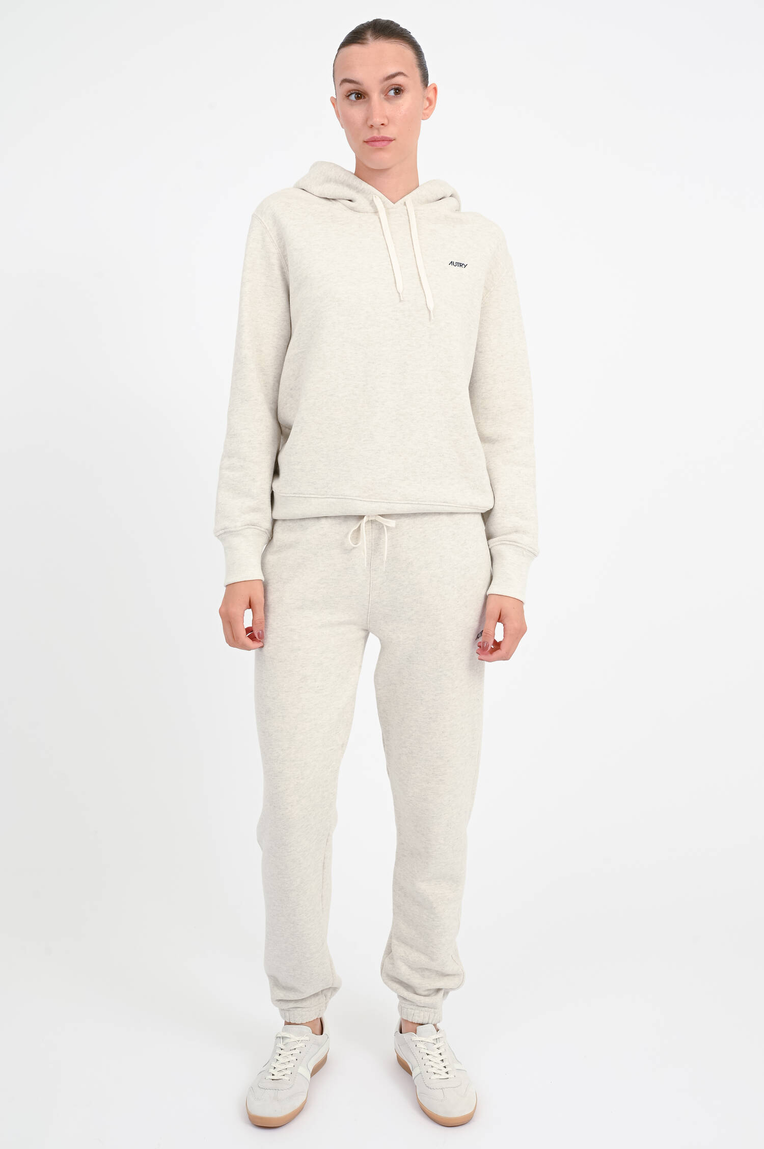 Hoodie mit Kapuze in Hellgrau Hoodie mit Kapuze in Hellgrau