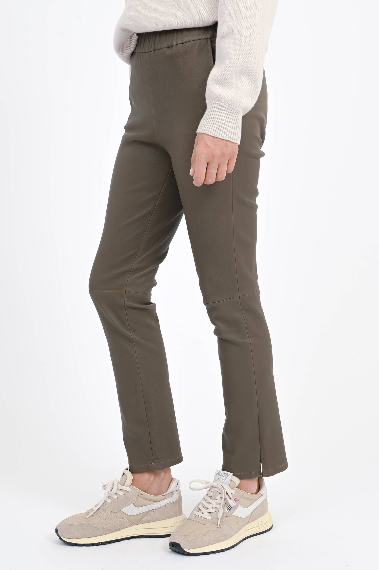 Lederhose KAMILLA in Soil/Taupe