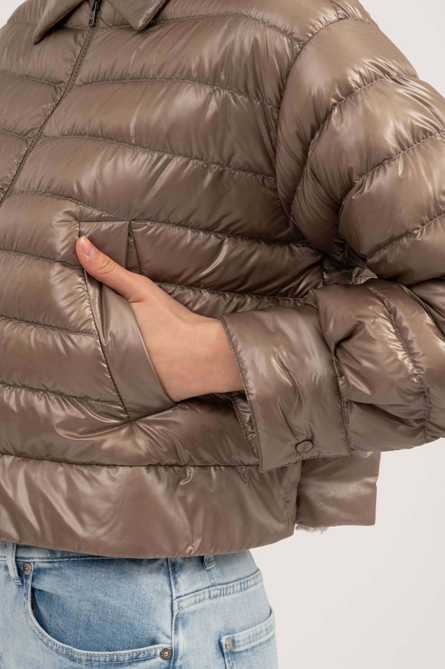 Boxy Steppjacke in Taupe