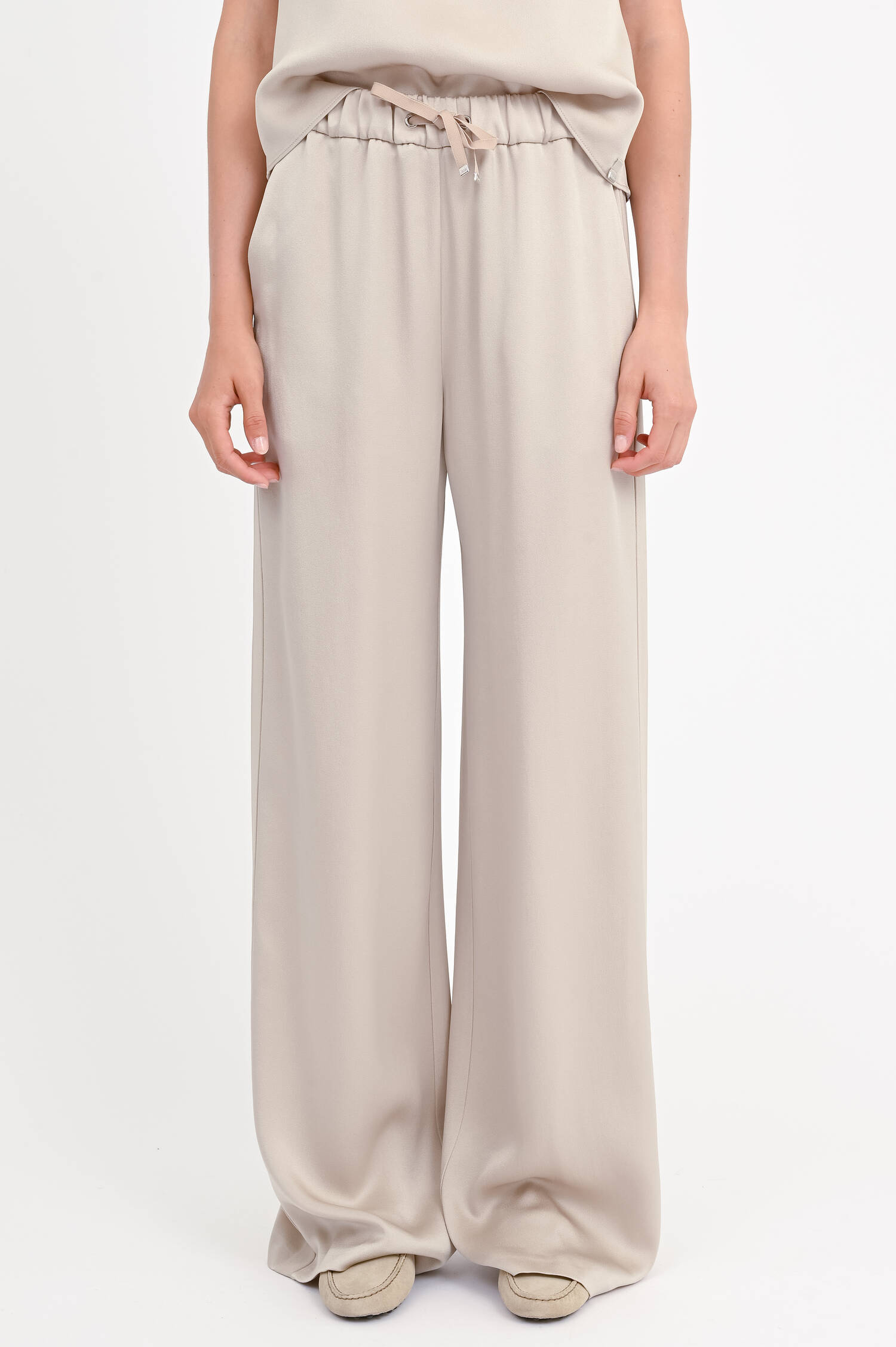 Hose in Satin-Optik in Chantilly