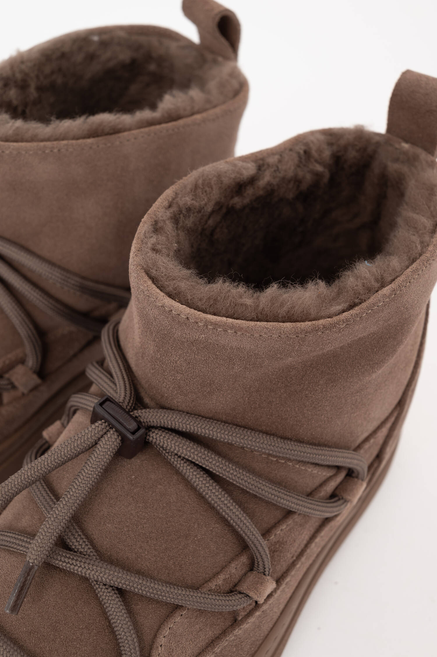 Stiefeltte in taupe Stiefeltte in taupe