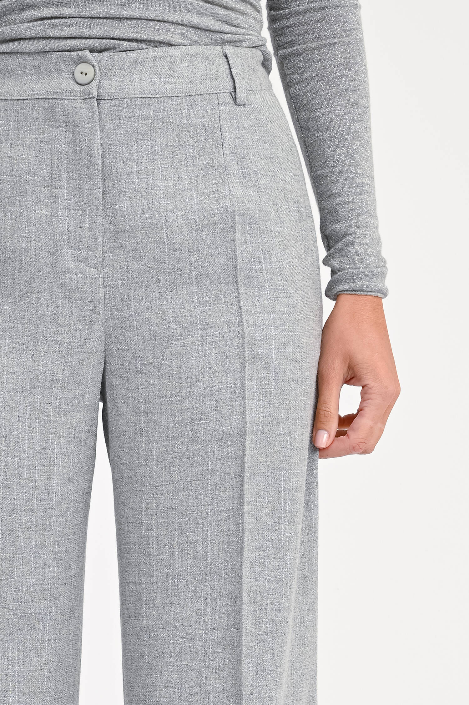 Hose mit Lurexfäden in Grau