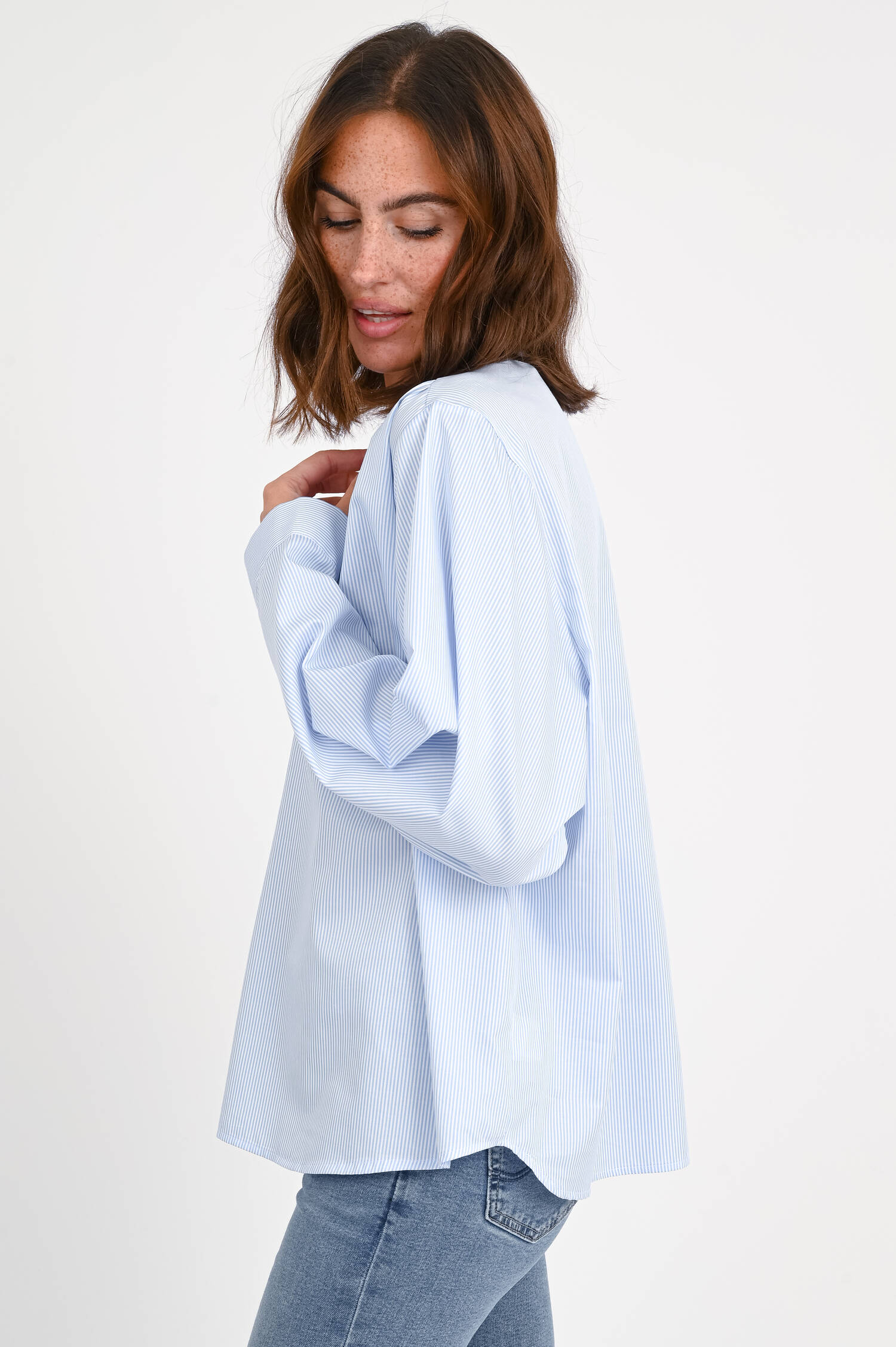 Oversize-Bluse in Blau/Weiß gestreift Oversize-Bluse in Blau/Weiß gestreift