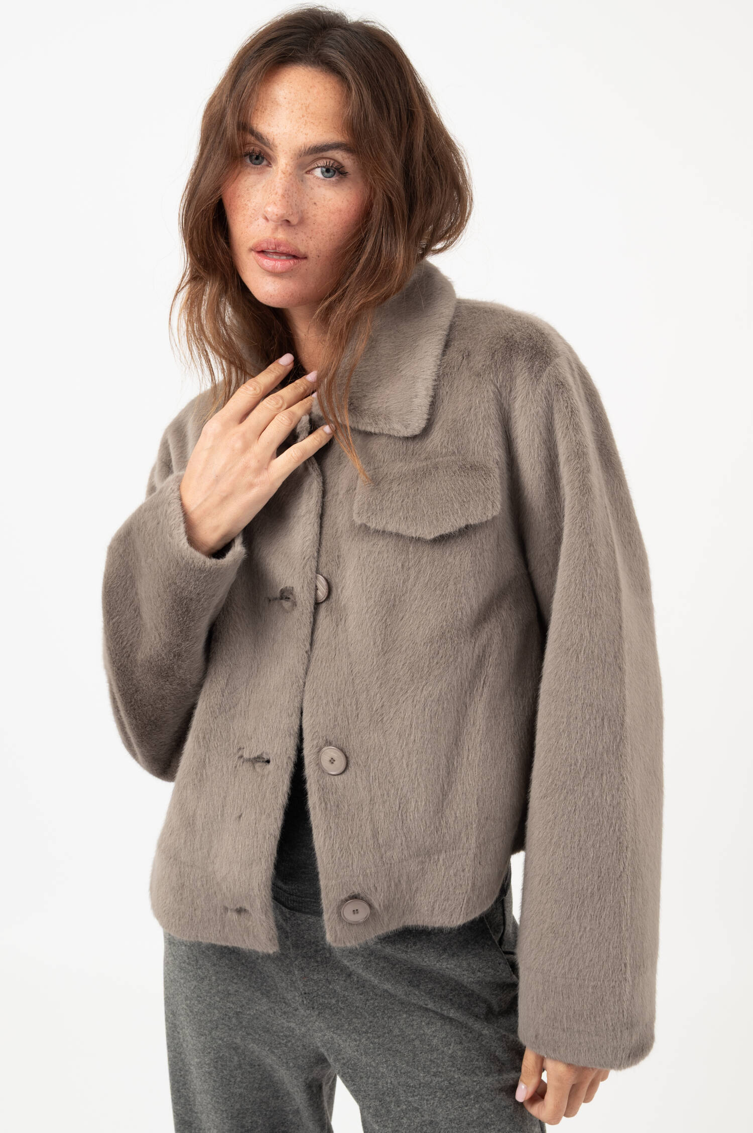 Fake-Fur-Jacke JULIA in Grau Fake-Fur-Jacke JULIA in Grau