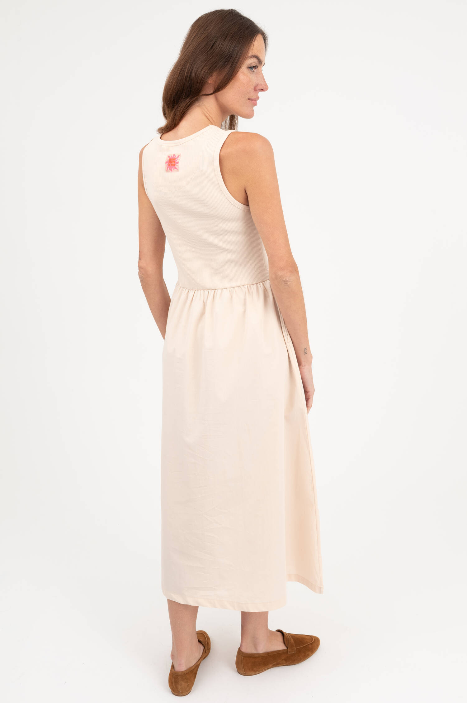 Midi Kleid in Sand
