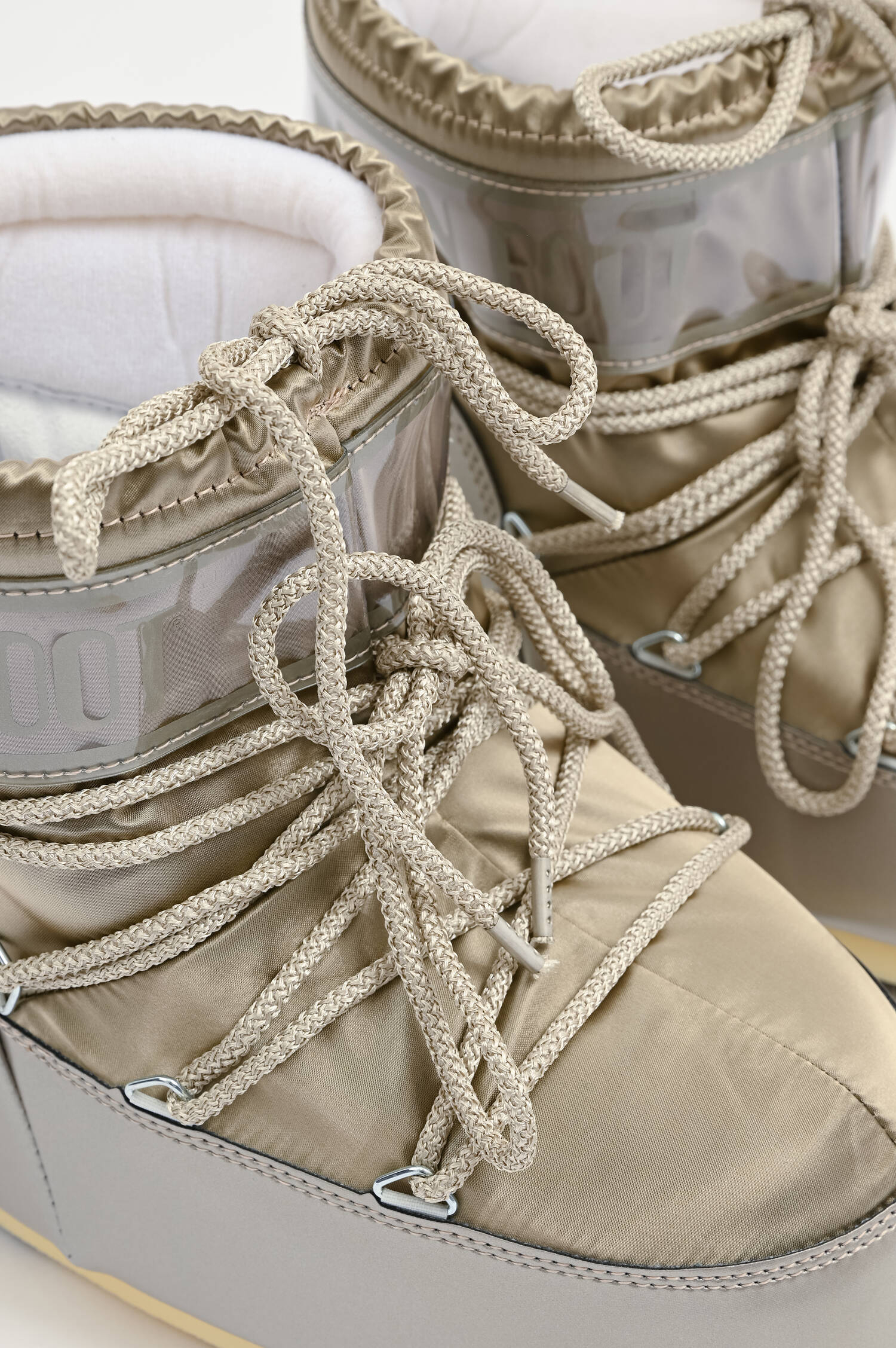 Moon Boot ICON FASHION LOW in Metallic-Gold