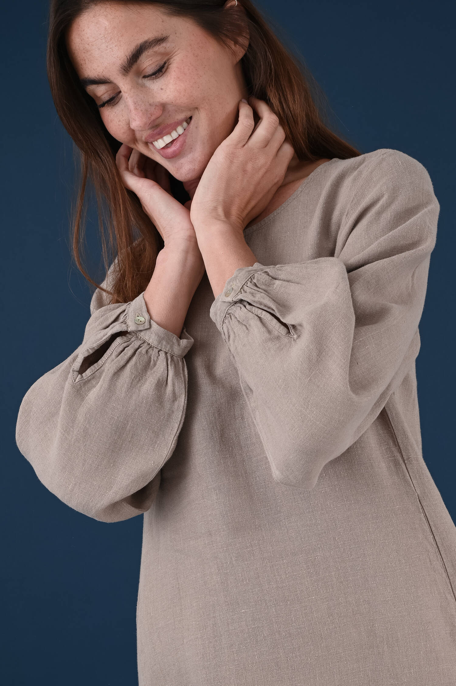 Leinenkleid in Terrabraun