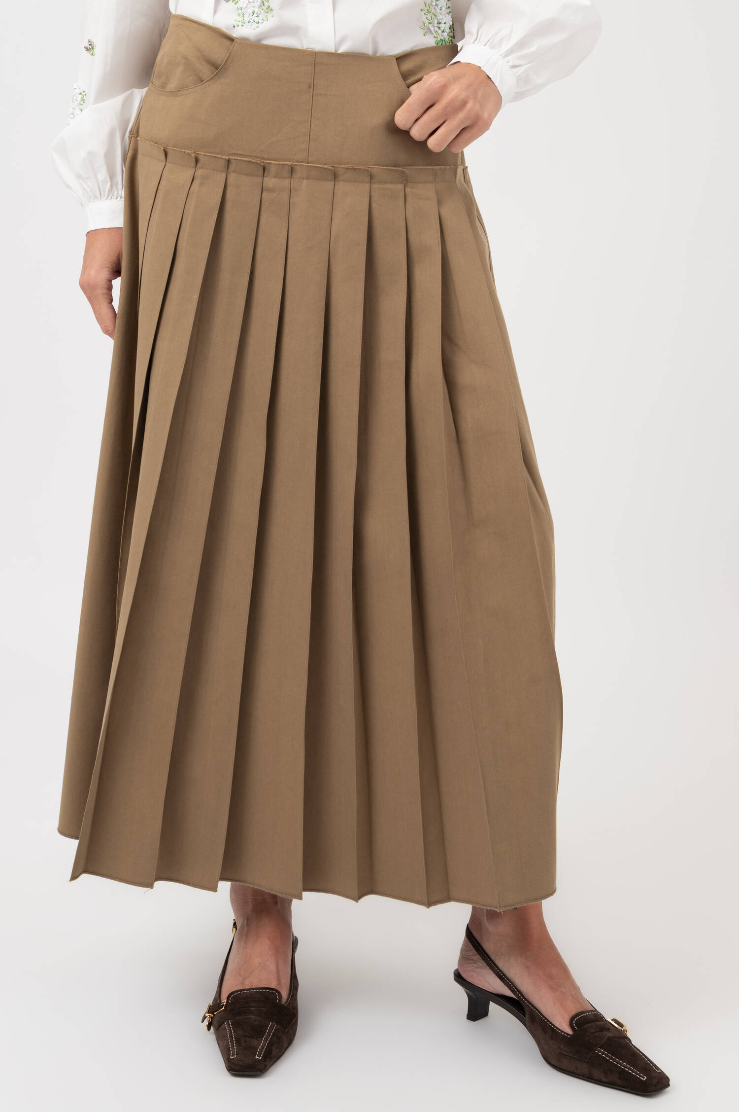 Midi-Rock mit Falten in Camel Midi-Rock mit Falten in Camel