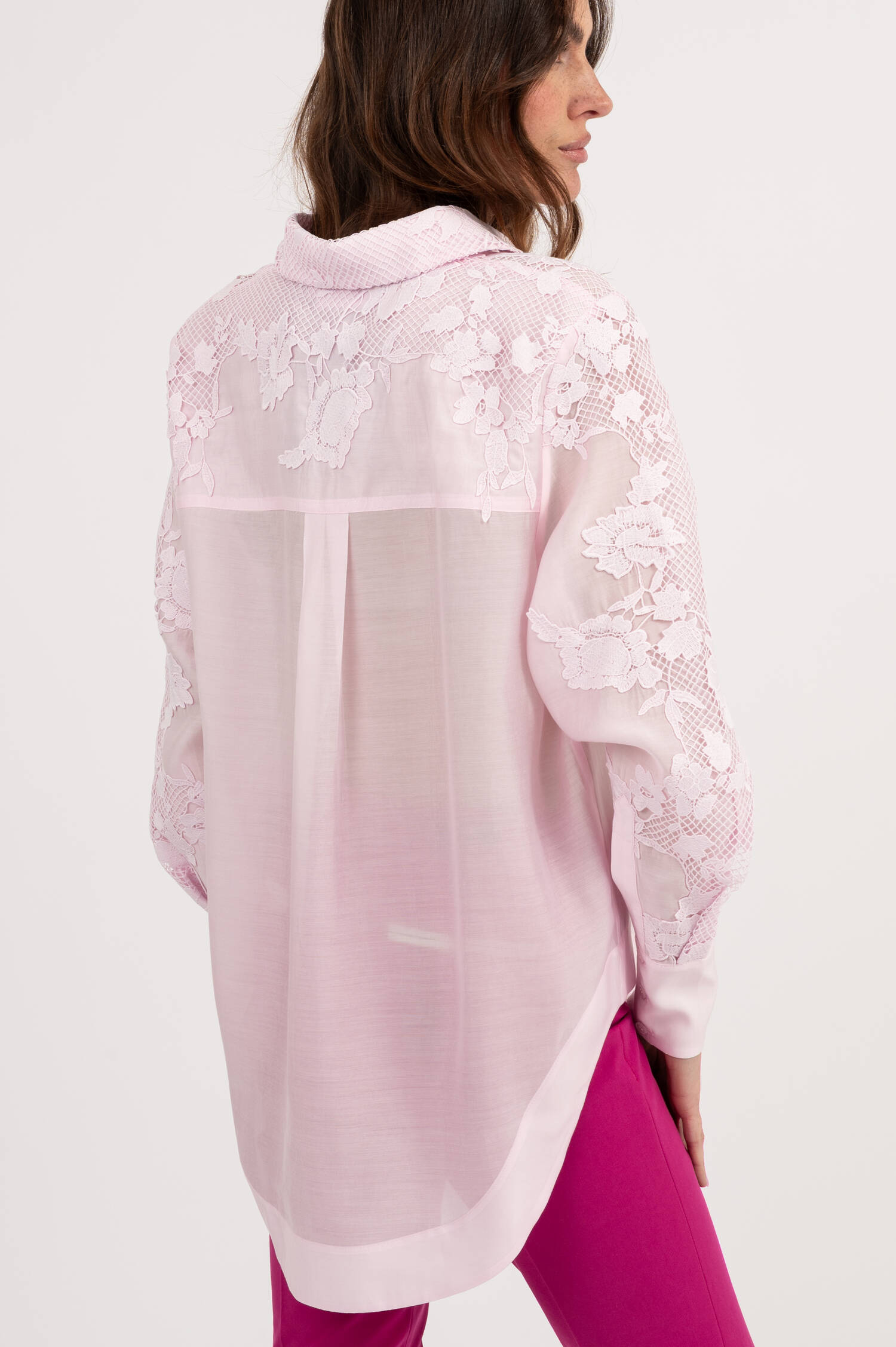 Bluse mit Spitzen-Details in Rosa