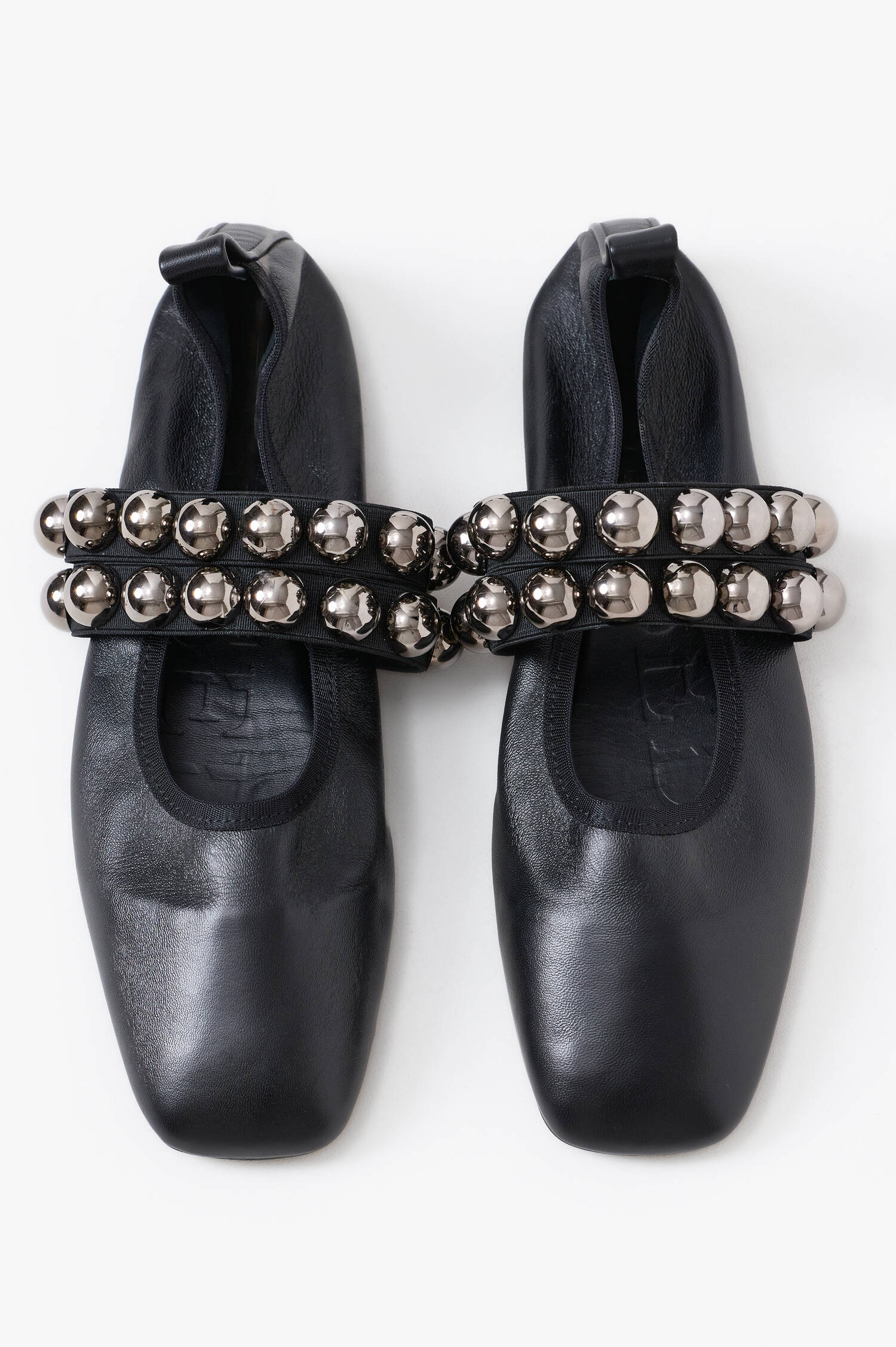 Leder Ballerina mit Chrom-Details in Black