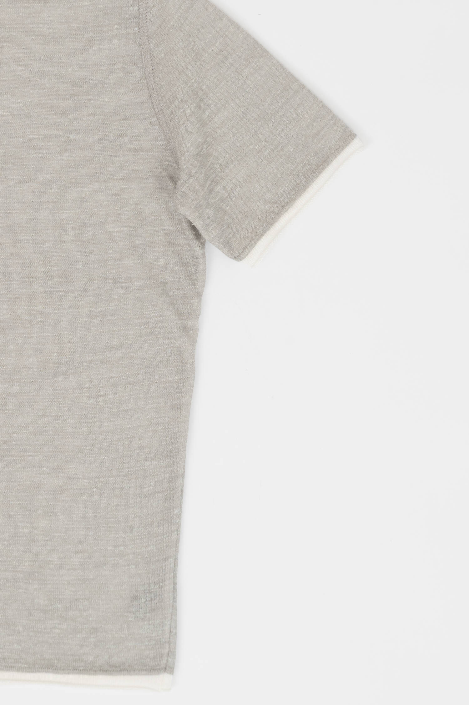 Doppelagiges T-Shirt in Grau