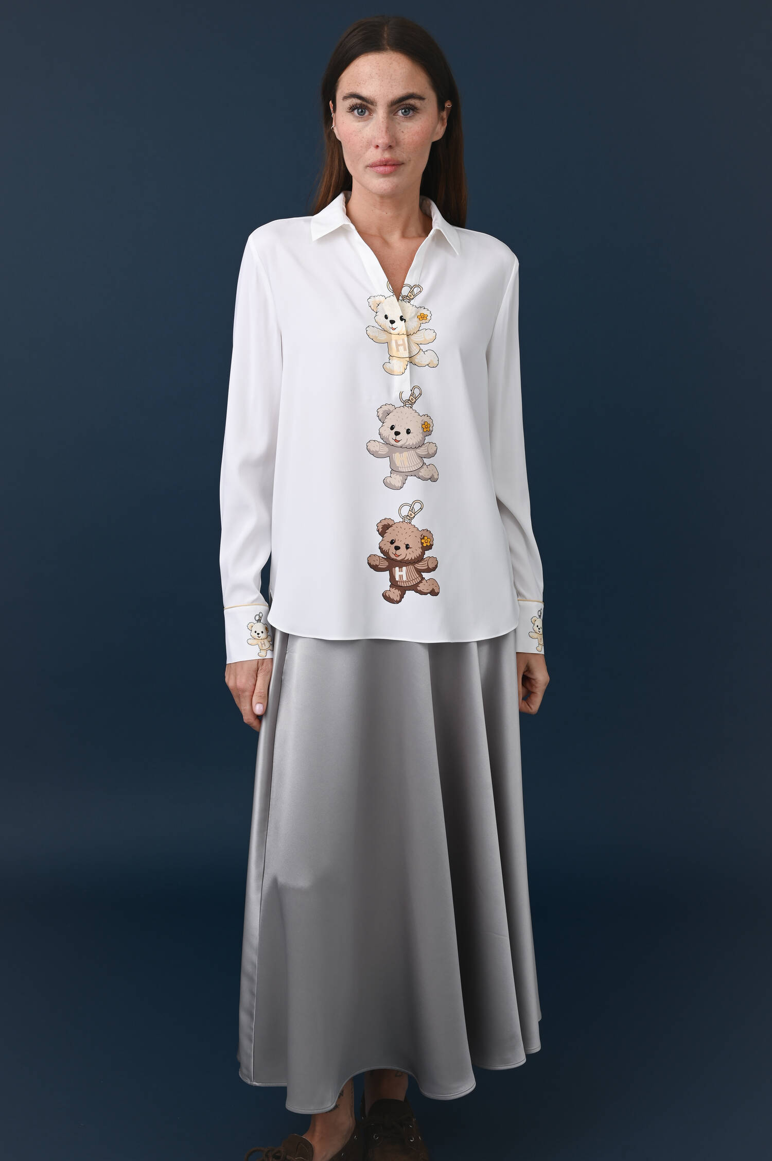 Seidenmix Bluse mit Teddybär Motiv in Weiß Seidenmix Bluse mit Teddybär Motiv in Weiß