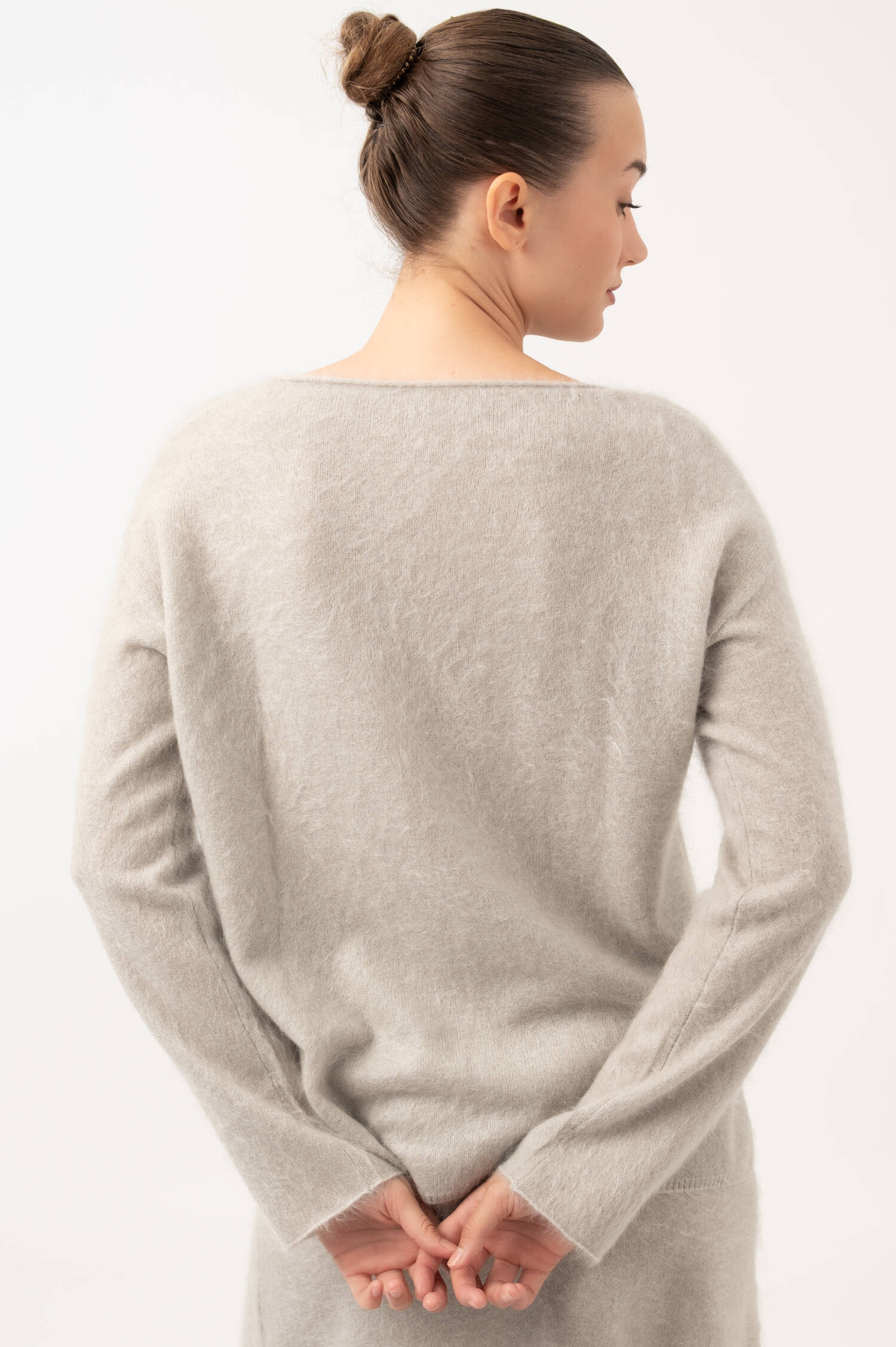 Hairy Cashmere U-Boot-Pullover in Grau Hairy Cashmere U-Boot-Pullover in Grau