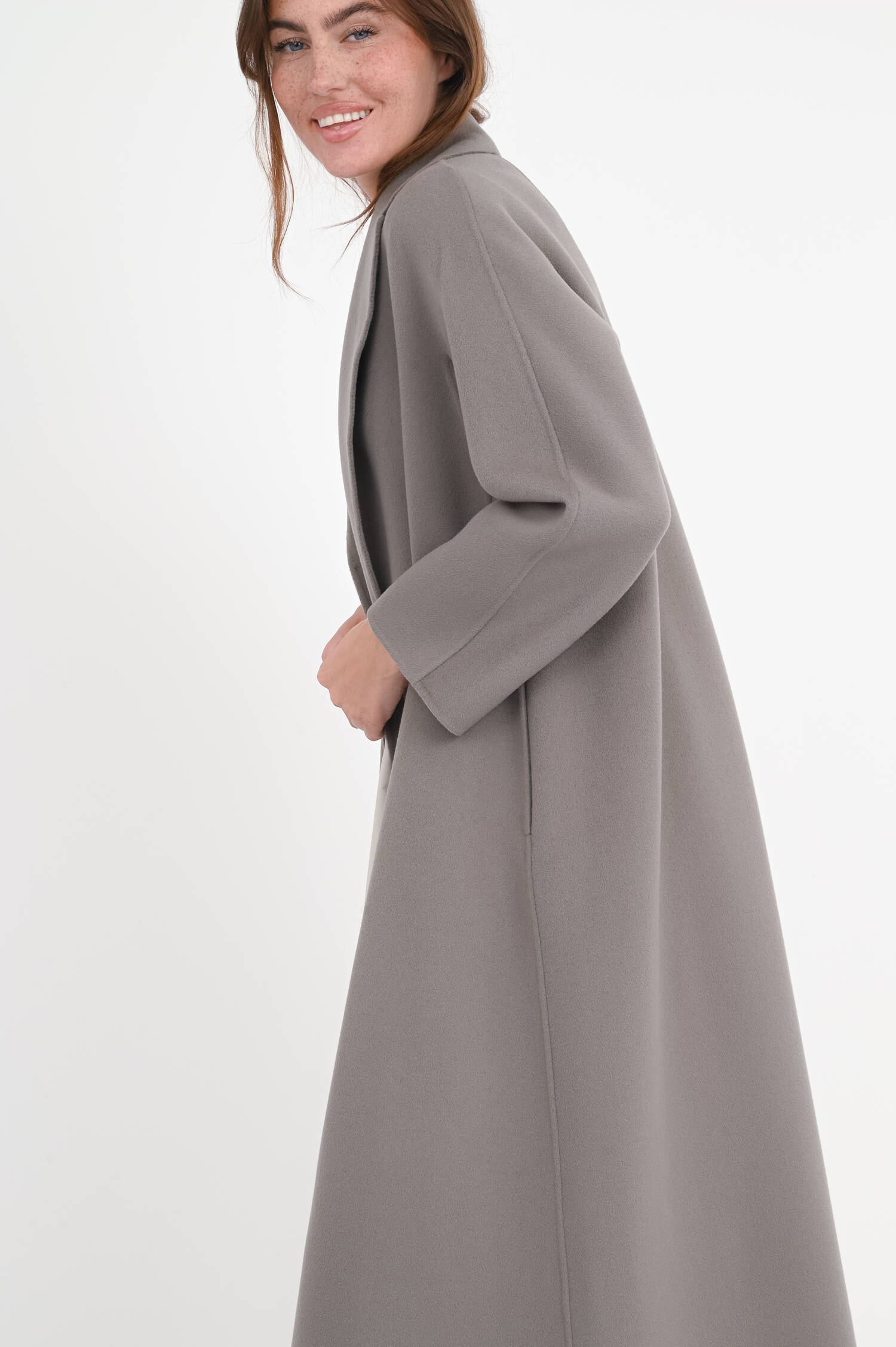 Mantel ESTURIA in Mittelgrau