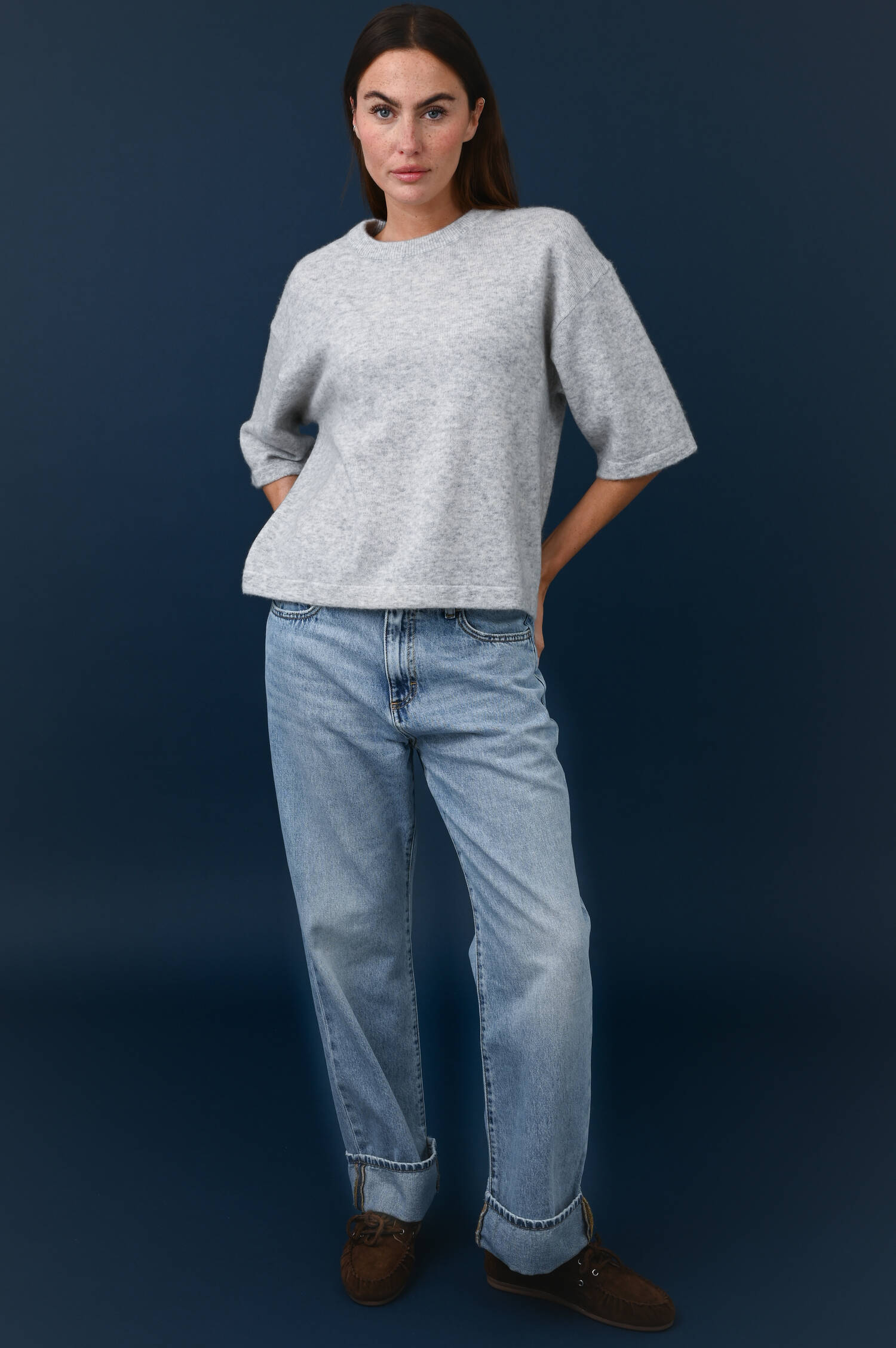 Pullover aus Cashmere-Baumwolle in Aluminiumgrau