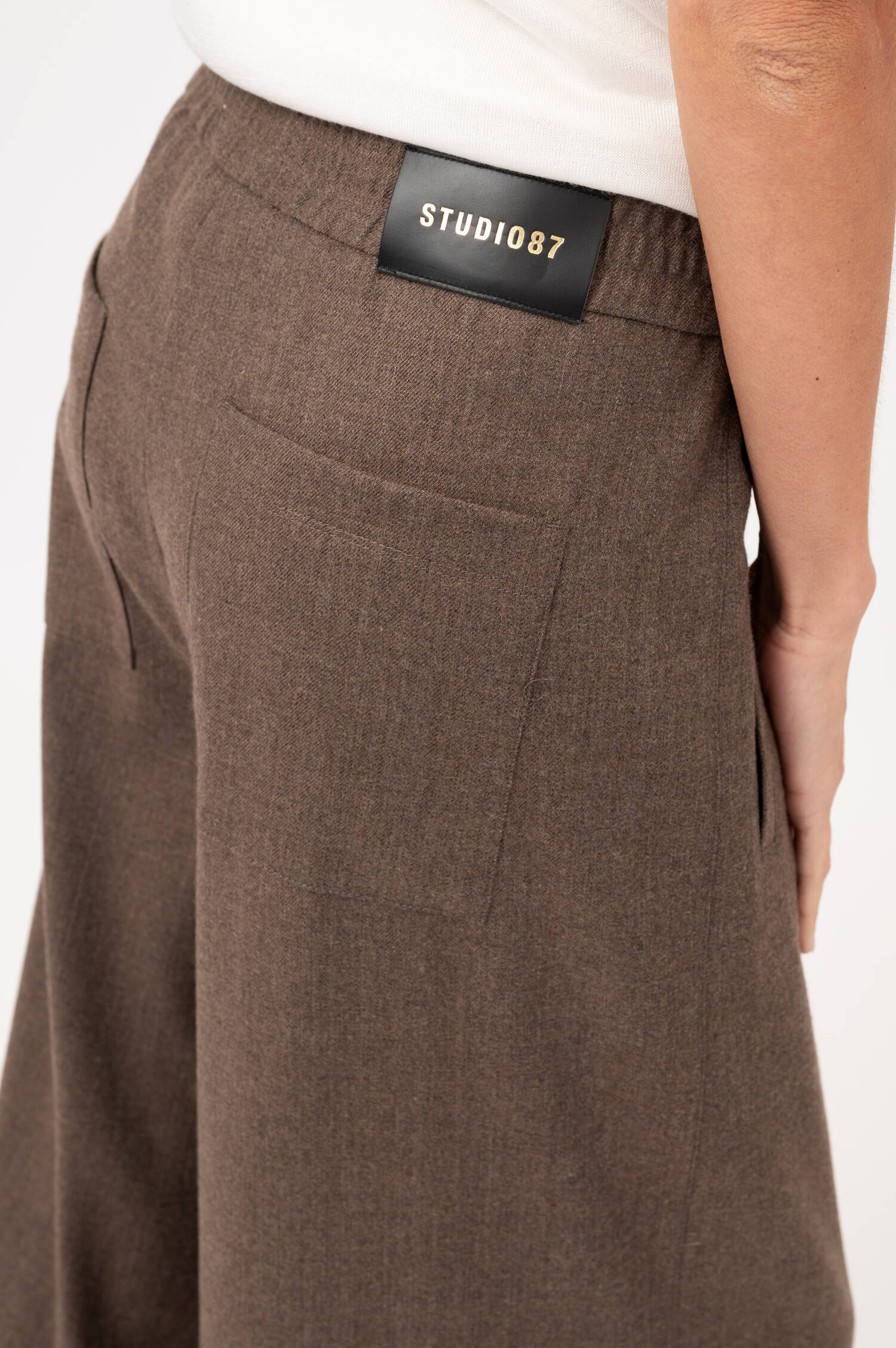 Wide-Leg-Flanell-Schlupfhose in Braun Wide-Leg-Flanell-Schlupfhose in Braun
