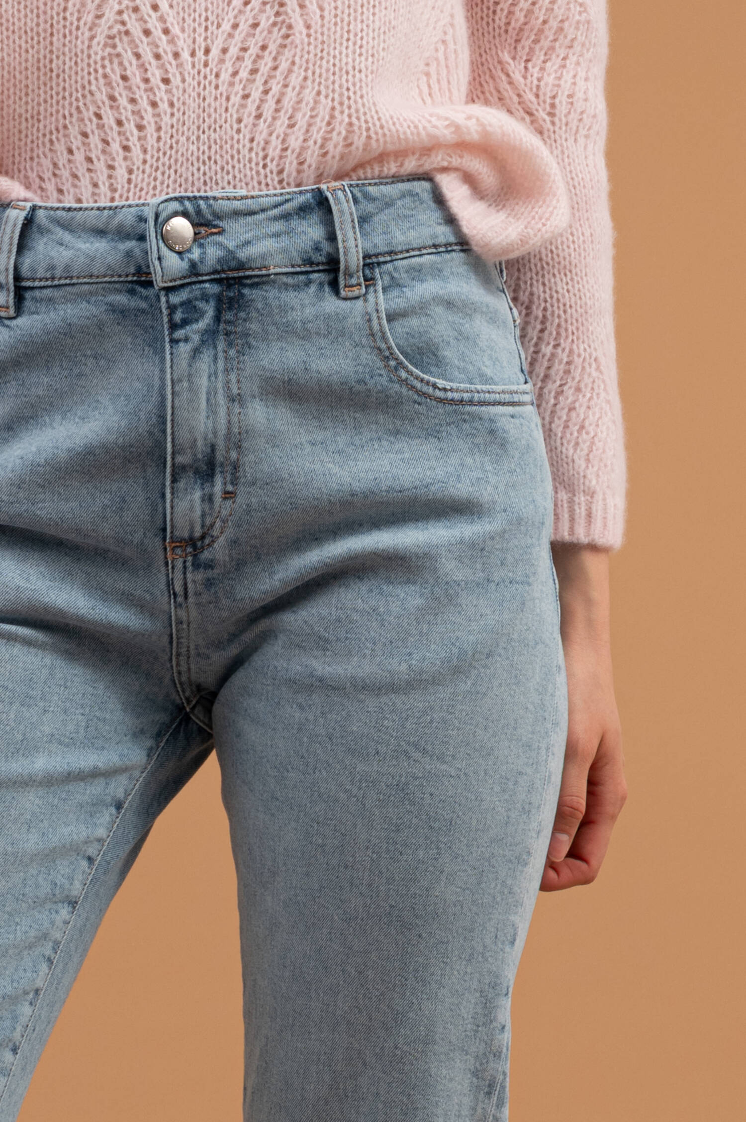 Relaxed Jeans MIMI in Sky Blau
