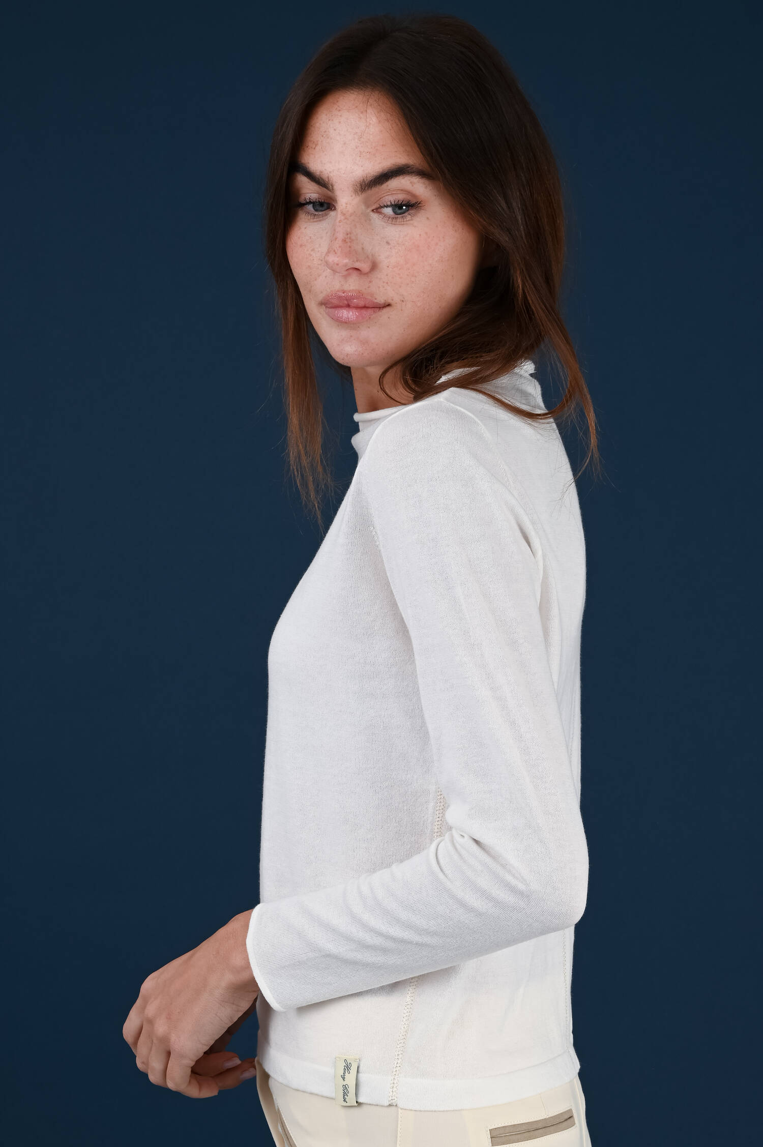 Pullover mit U-Boot Ausschnitt in Weiß Pullover mit U-Boot Ausschnitt in Weiß