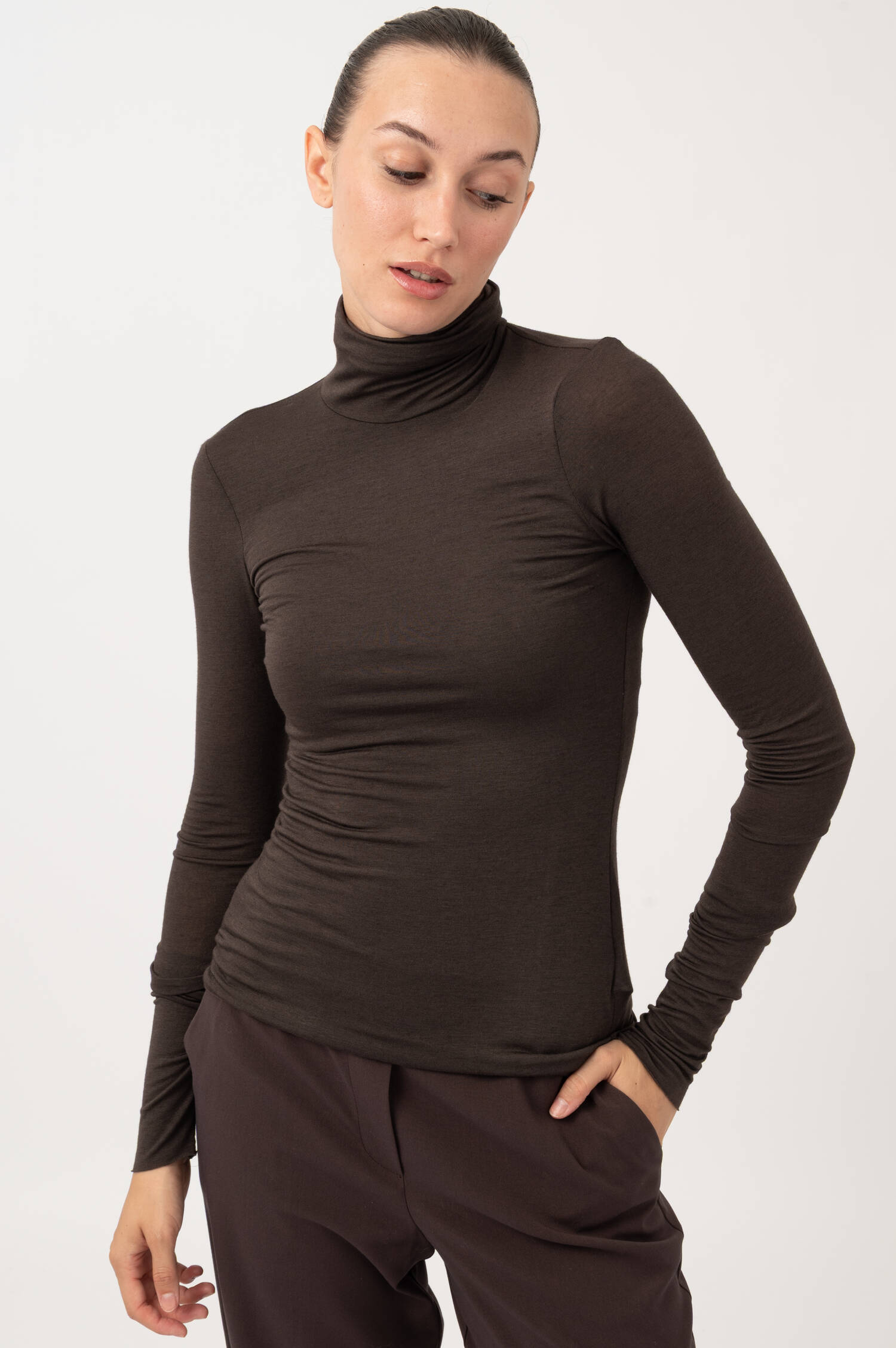 Langarm-Rollkragenshirt in Braun meliert