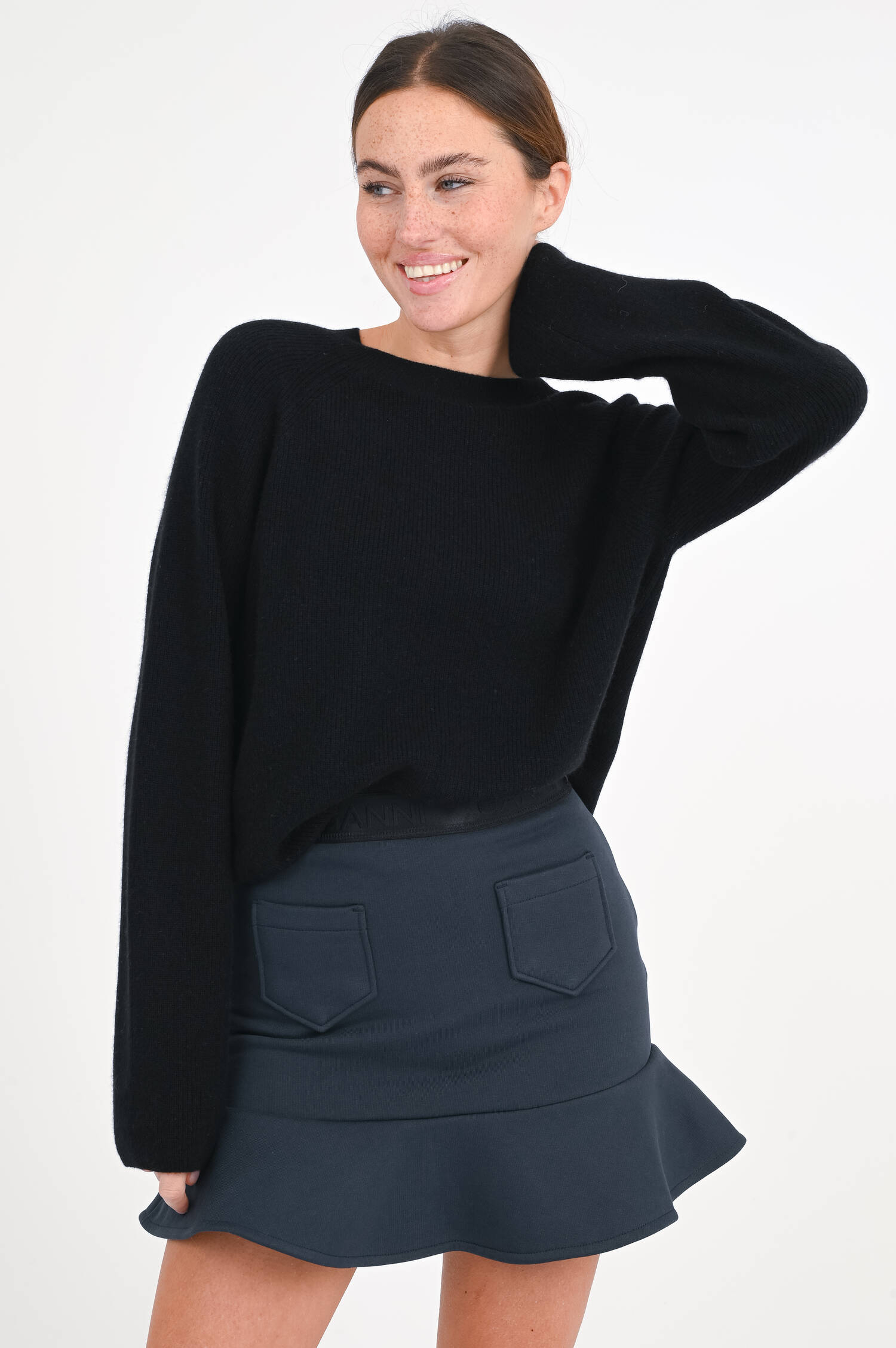 Rock mit Volants in Dunkelblau/Schwarz