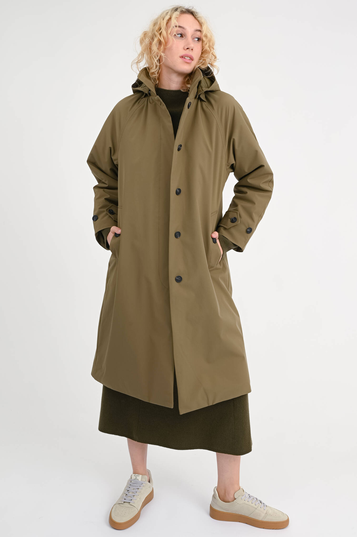 Mantel ZOEY mit Kapuze in Oliv